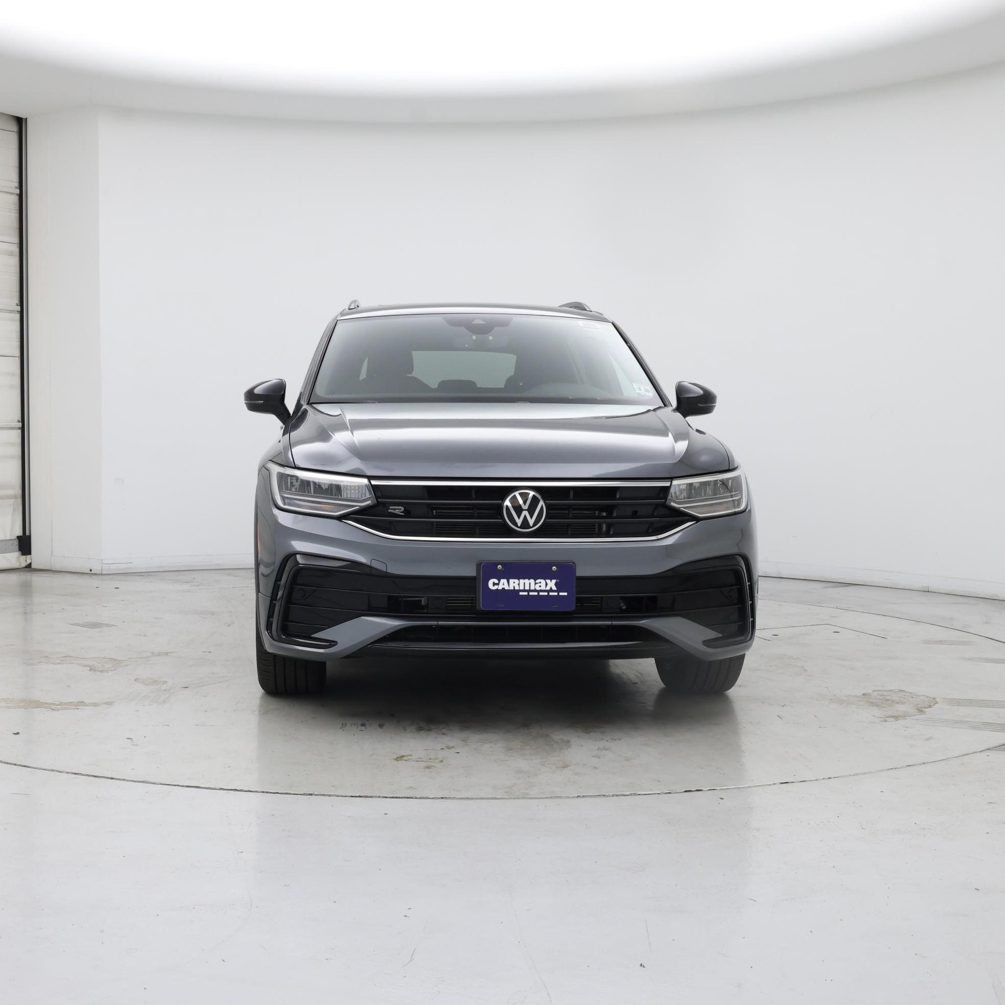 Thumbnail: 2023 Volkswagen Tiguan - 5