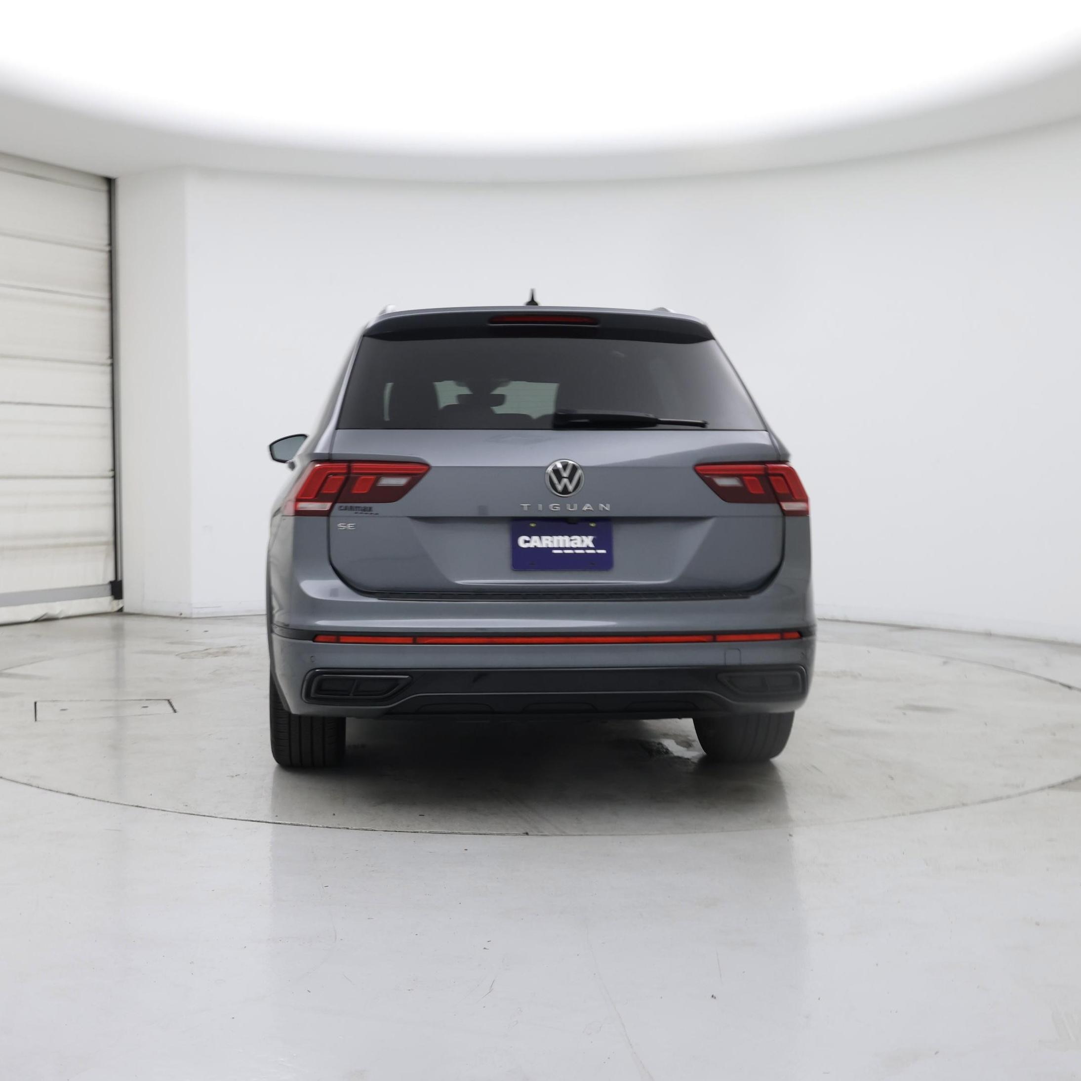 Thumbnail: 2023 Volkswagen Tiguan - 6