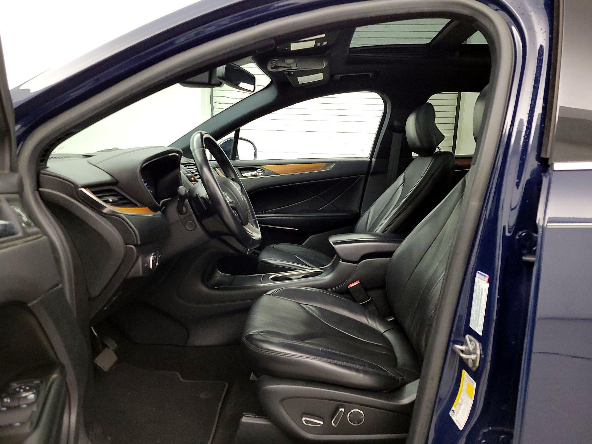 Thumbnail: 2019 Lincoln MKC - 11