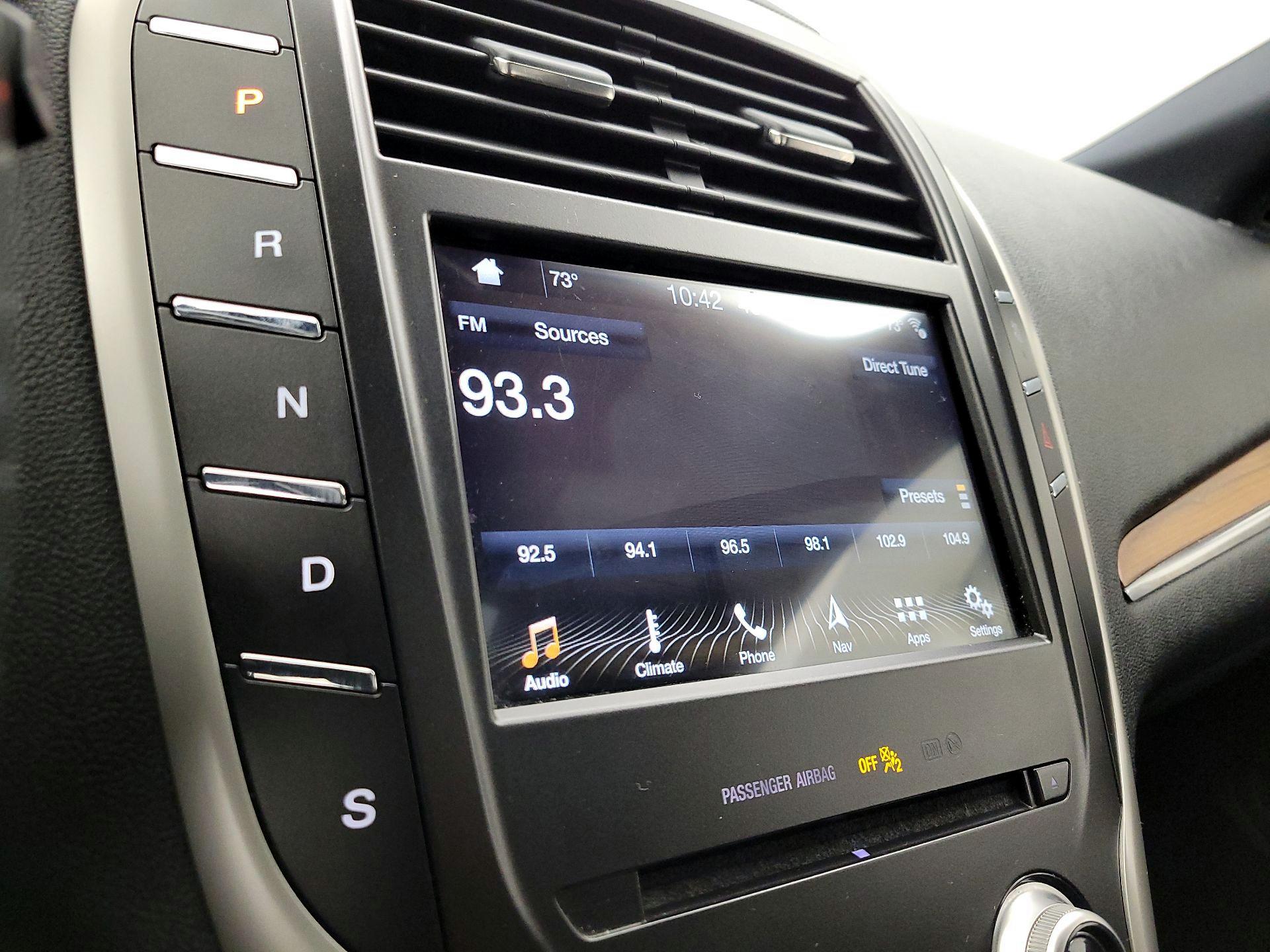 Thumbnail: 2019 Lincoln MKC - 16