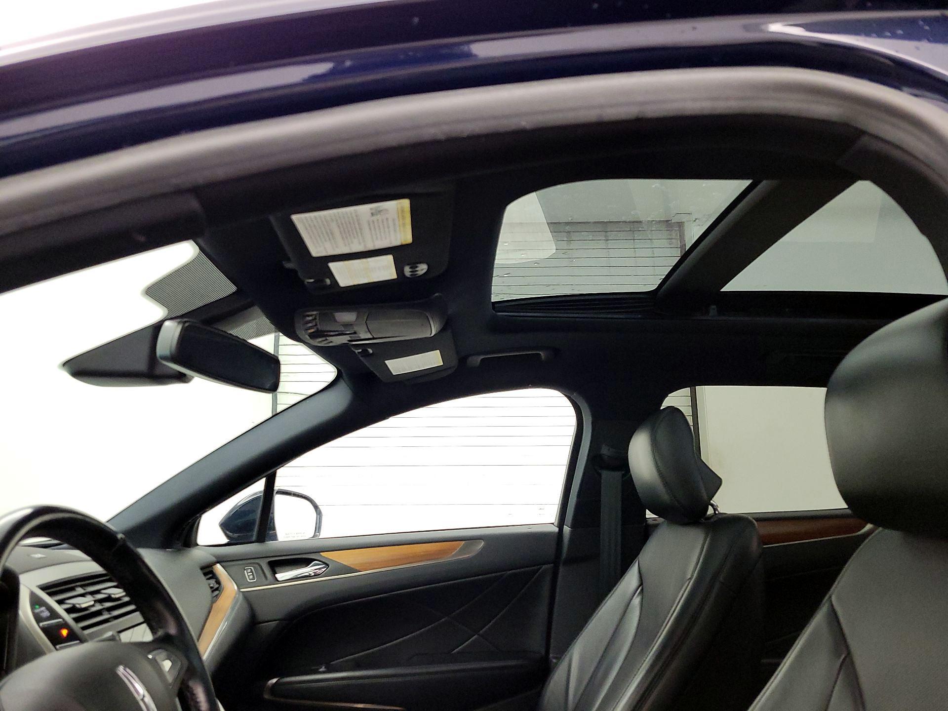 Thumbnail: 2019 Lincoln MKC - 20