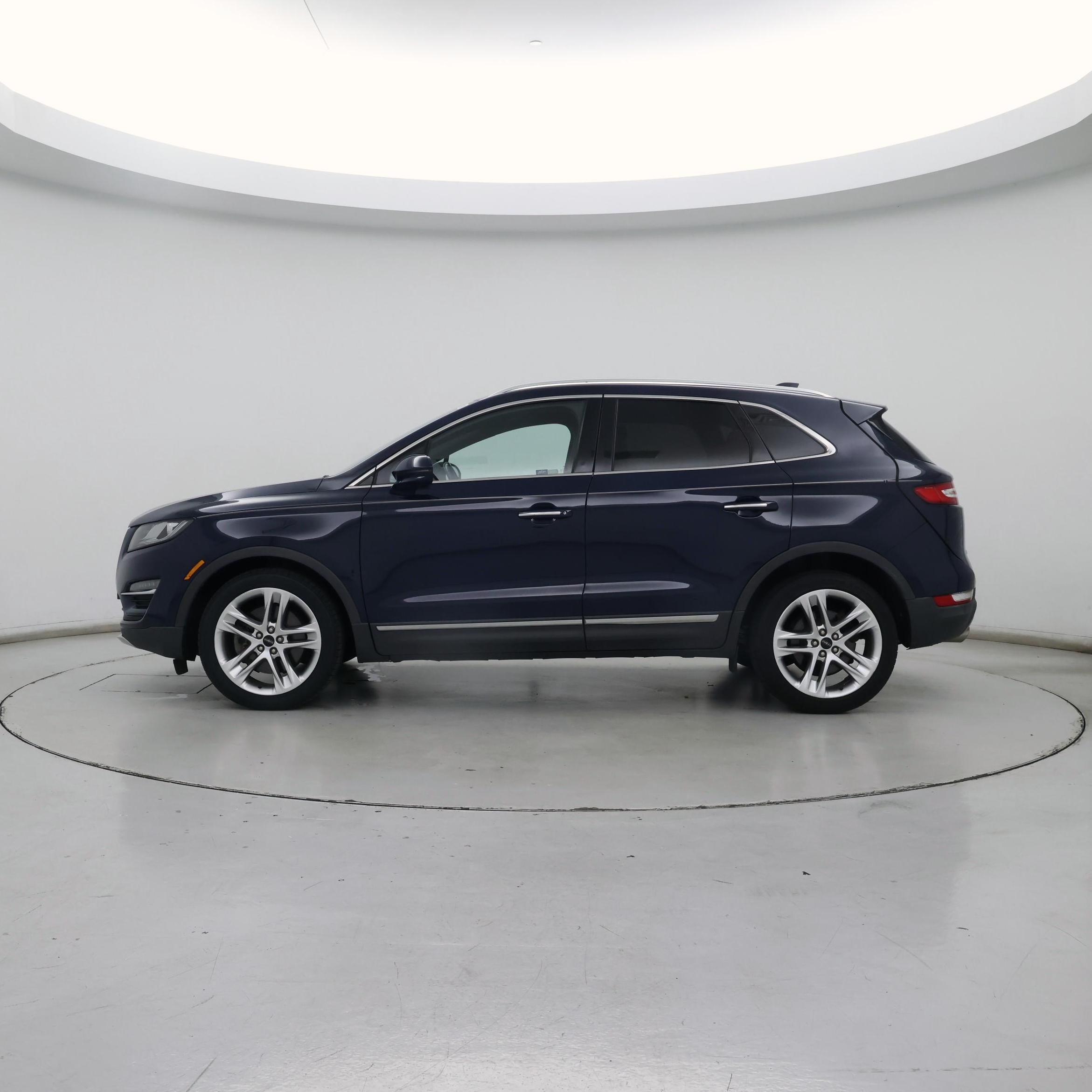 Thumbnail: 2019 Lincoln MKC - 3