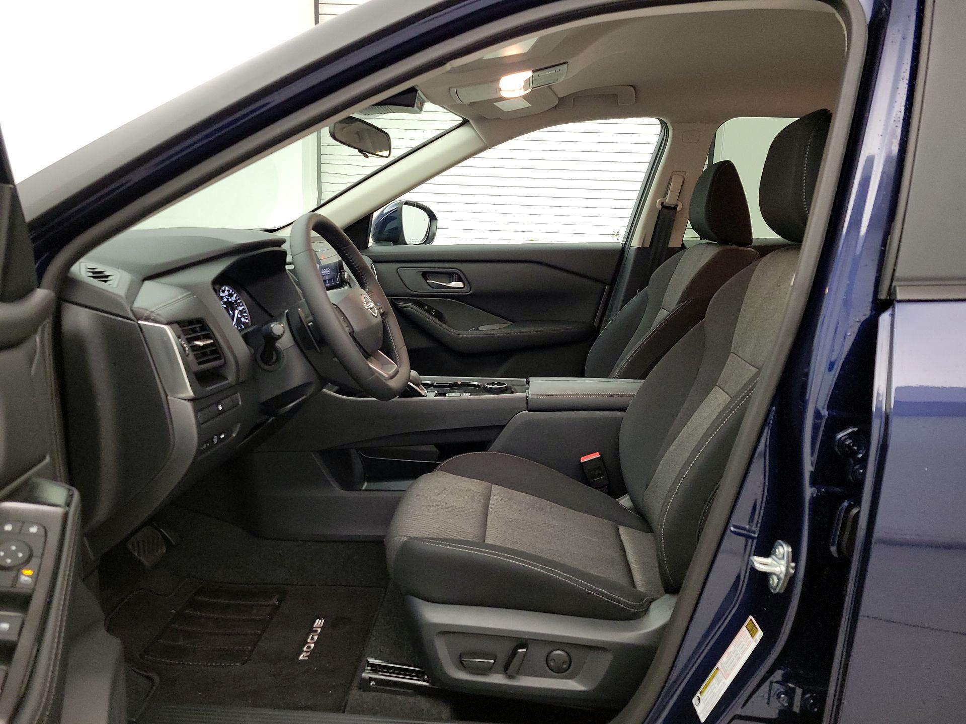 Thumbnail: 2026 Nissan Rogue - 11