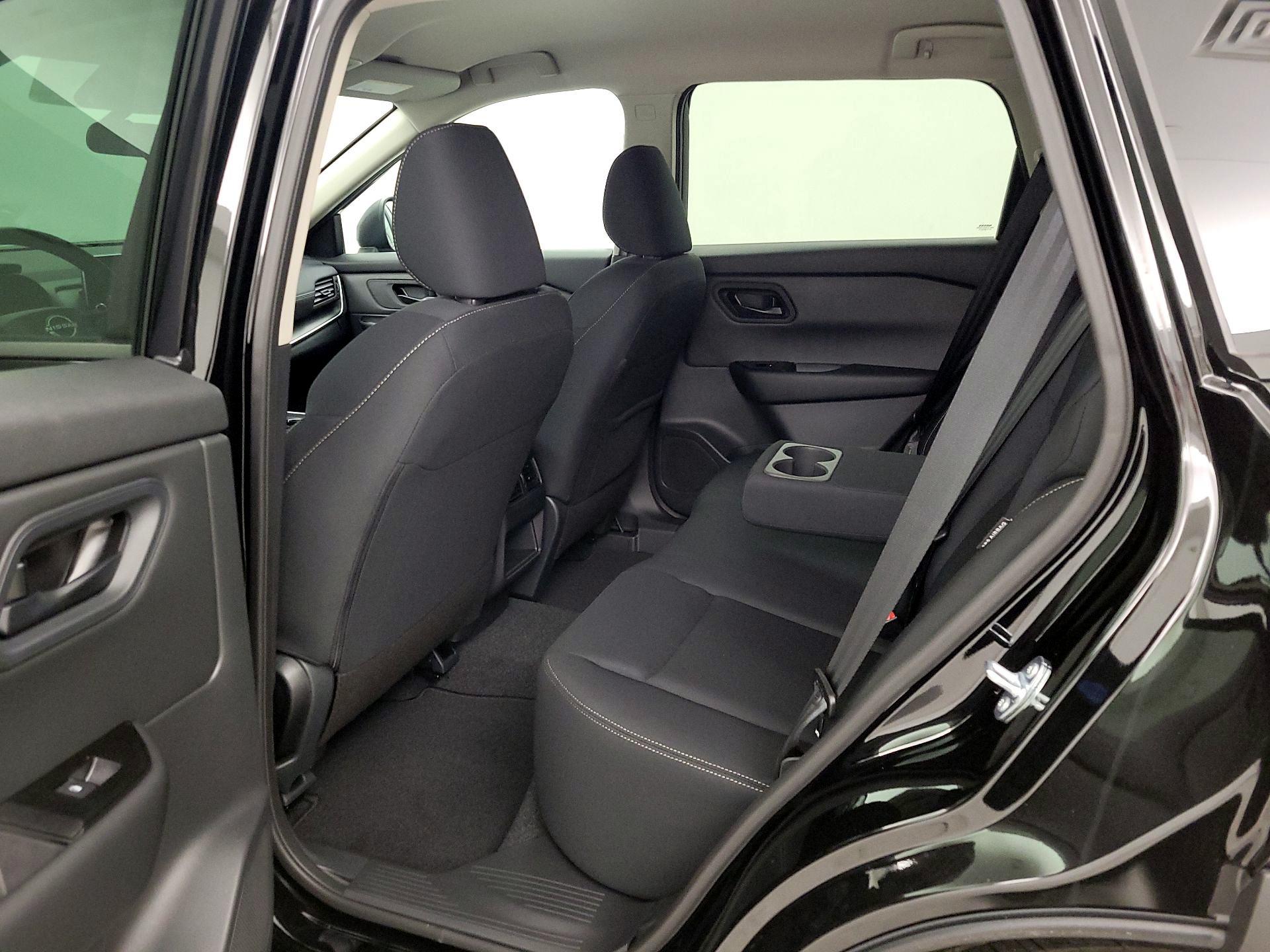 Thumbnail: 2026 Nissan Rogue - 19