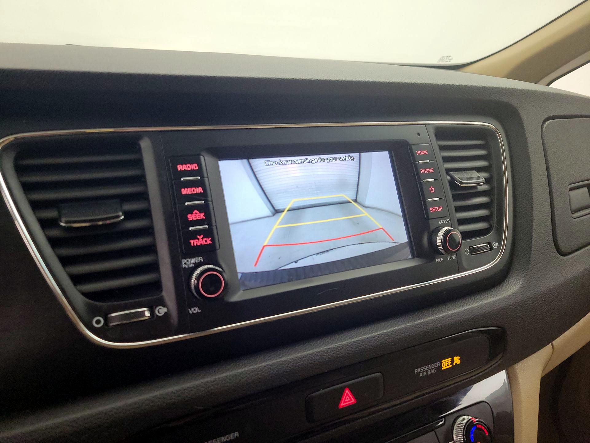 Thumbnail: 2019 Kia Sedona - 14