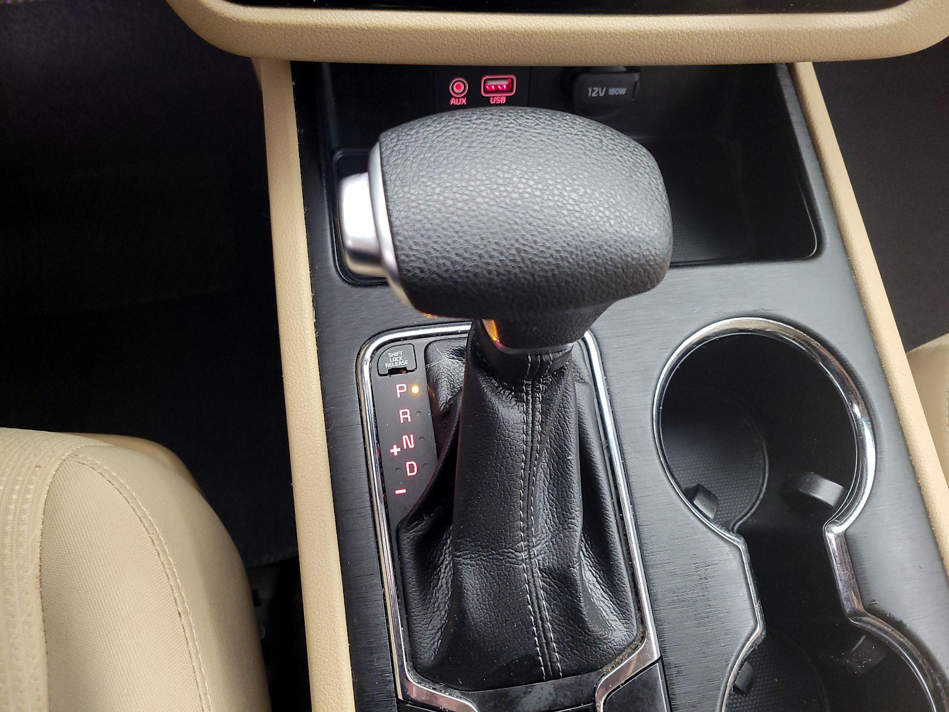 Thumbnail: 2019 Kia Sedona - 17