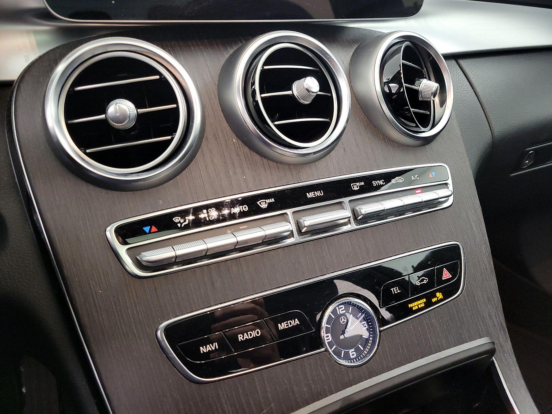 Thumbnail: 2019 Mercedes-Benz C-Class - 16