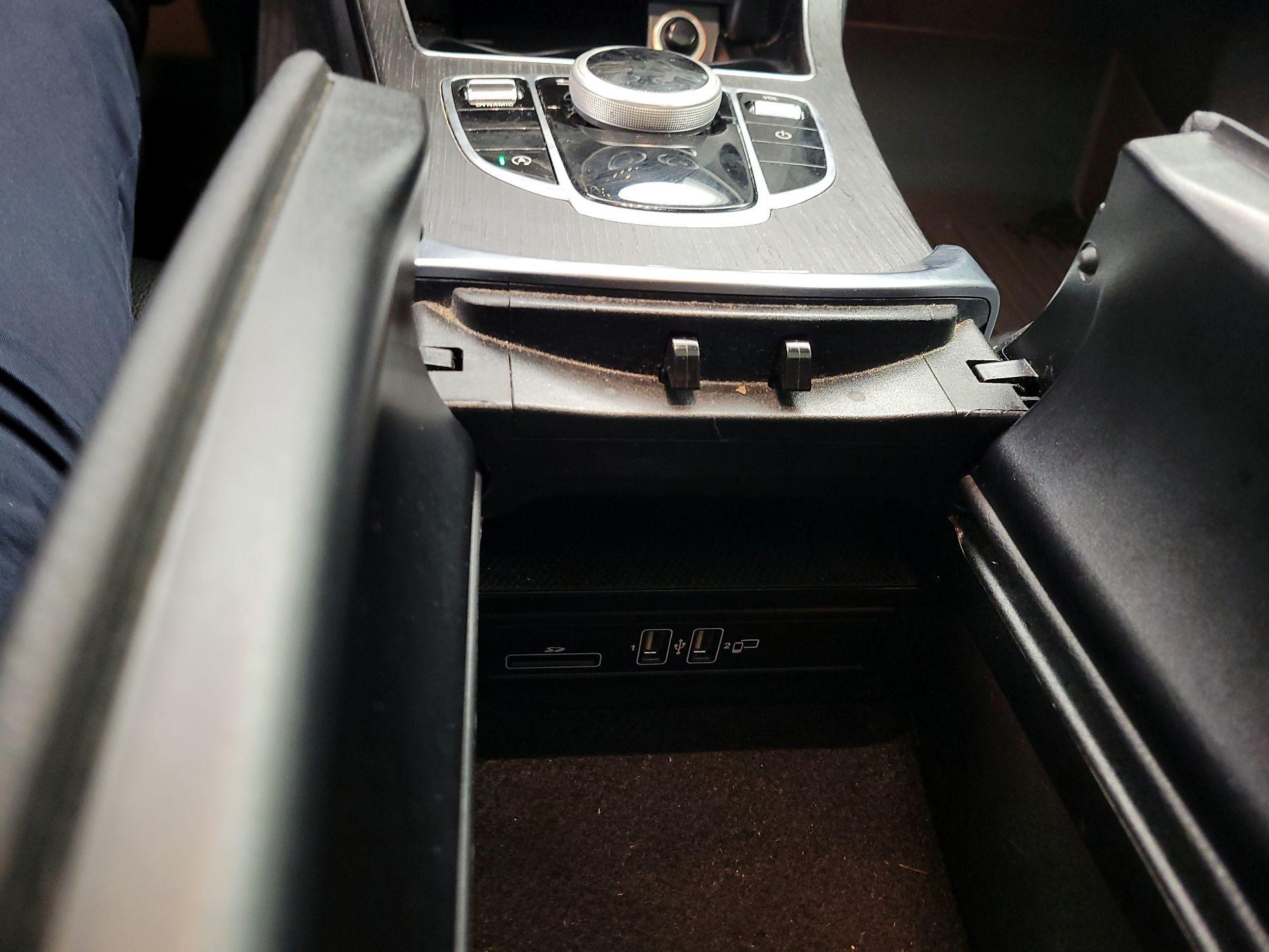 Thumbnail: 2019 Mercedes-Benz C-Class - 18