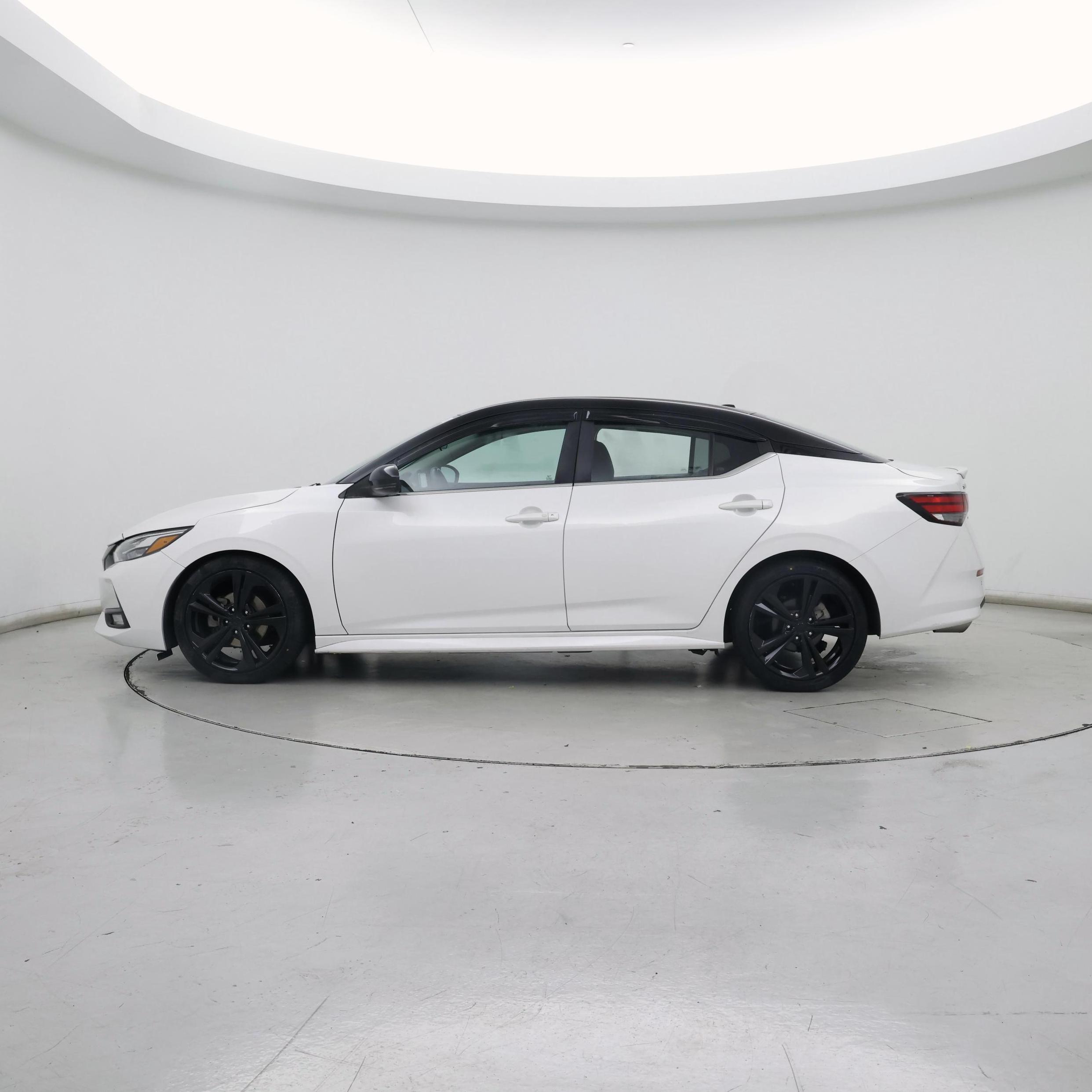 Thumbnail: 2020 Nissan Sentra - 3