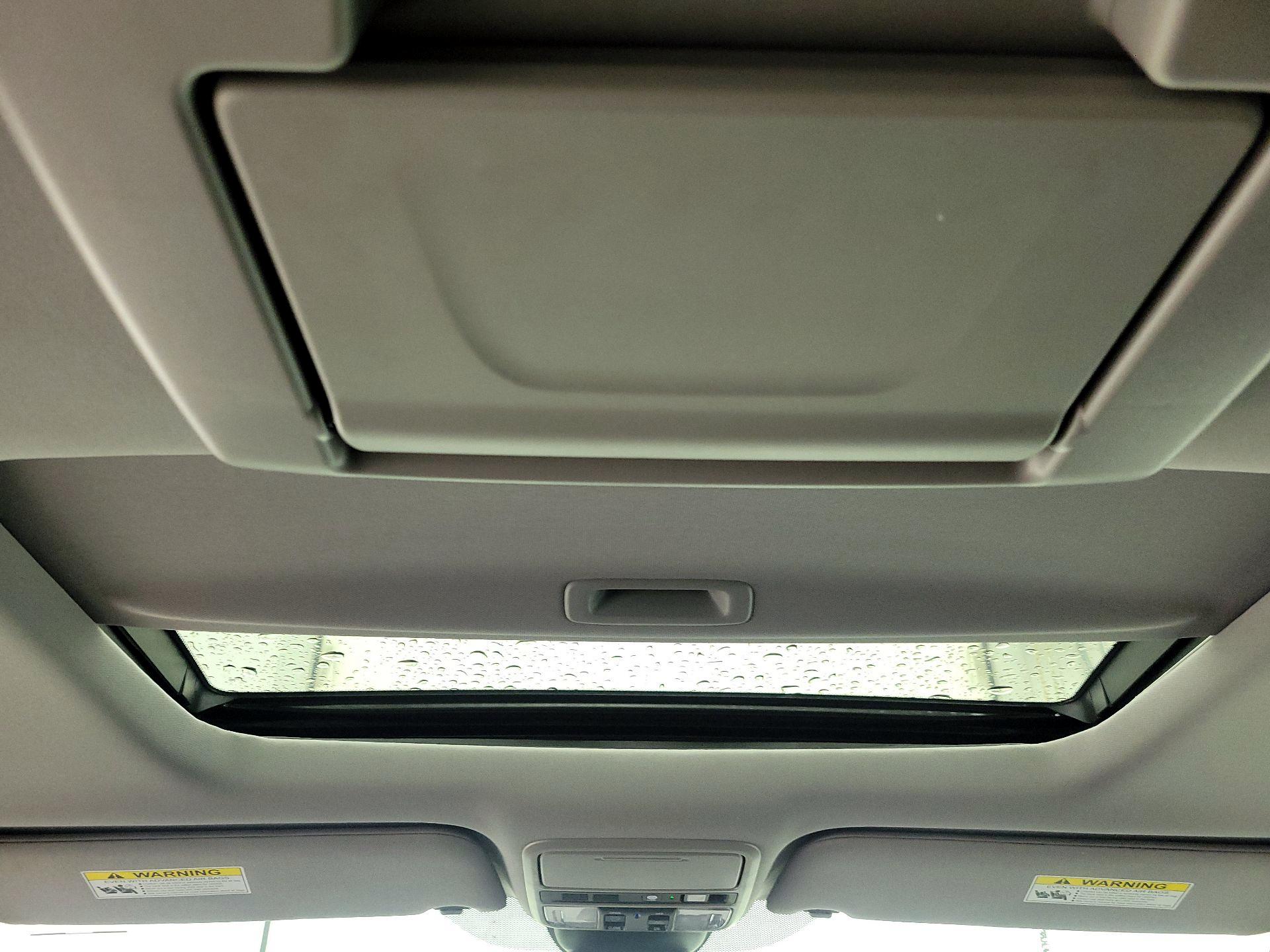 Thumbnail: 2023 Honda Odyssey - 19