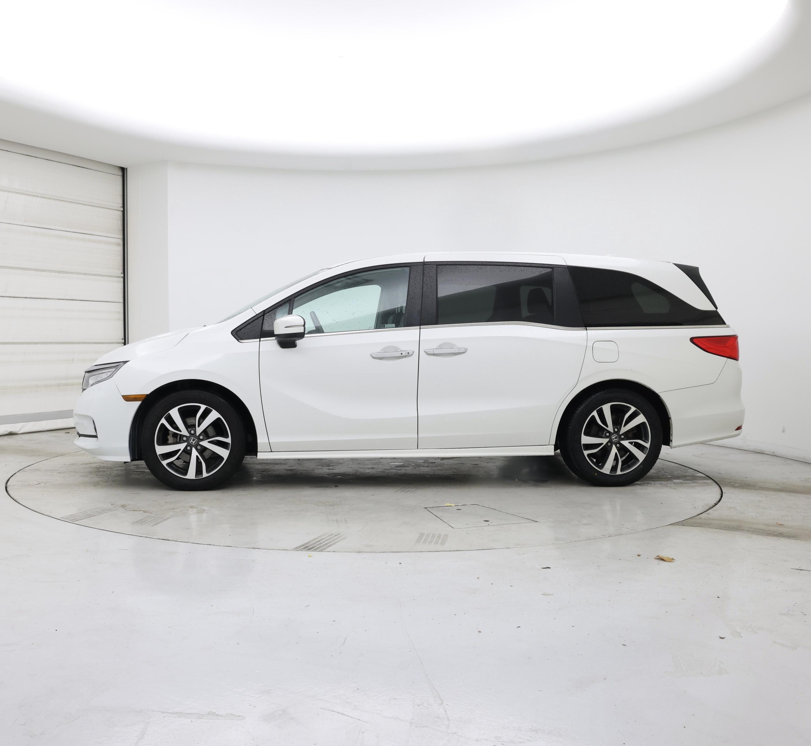 Thumbnail: 2023 Honda Odyssey - 3