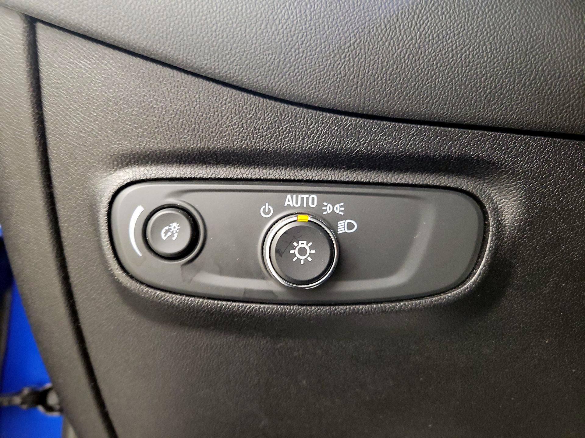 Thumbnail: 2019 Chevrolet Equinox - 13