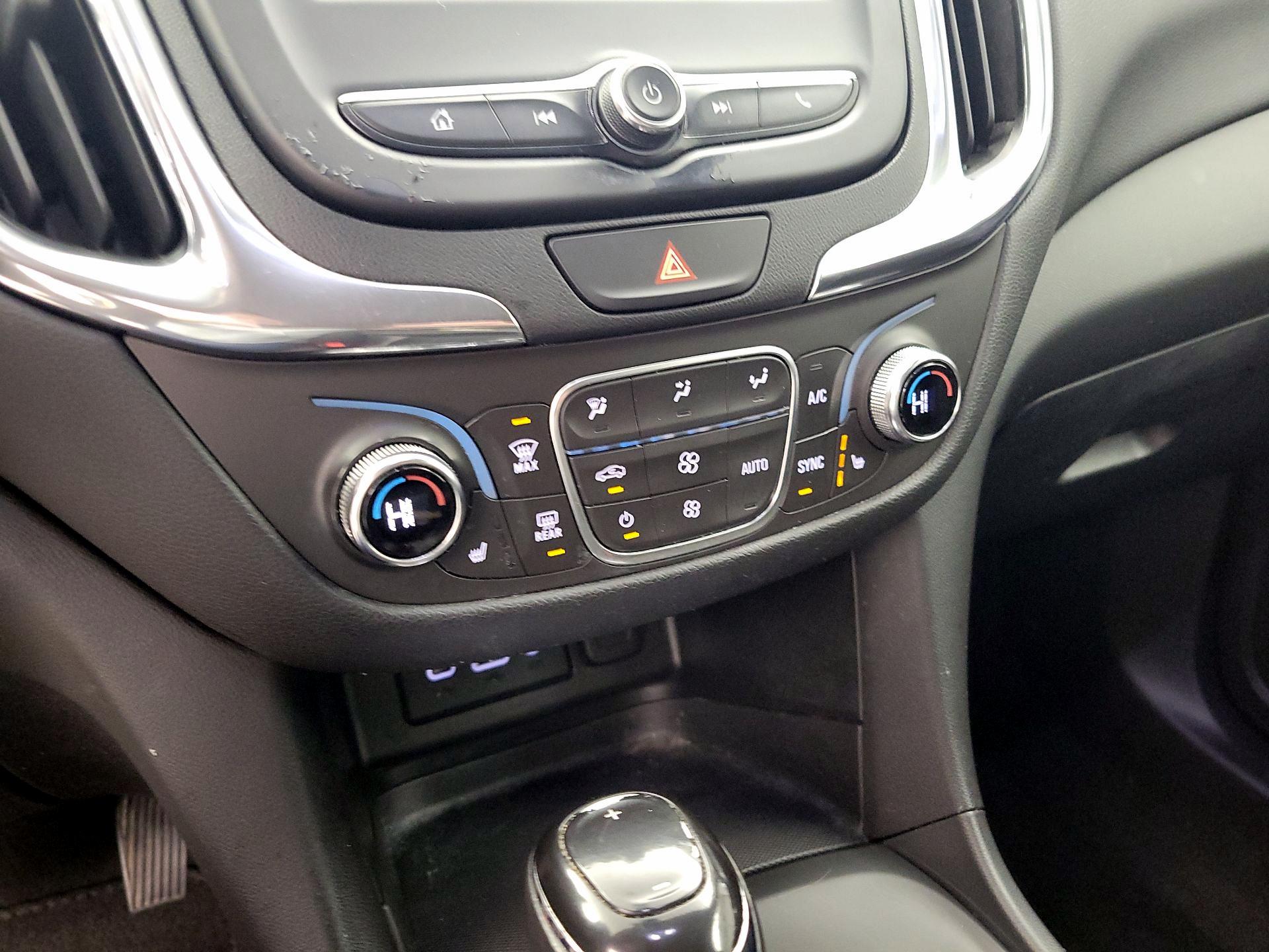 Thumbnail: 2019 Chevrolet Equinox - 17