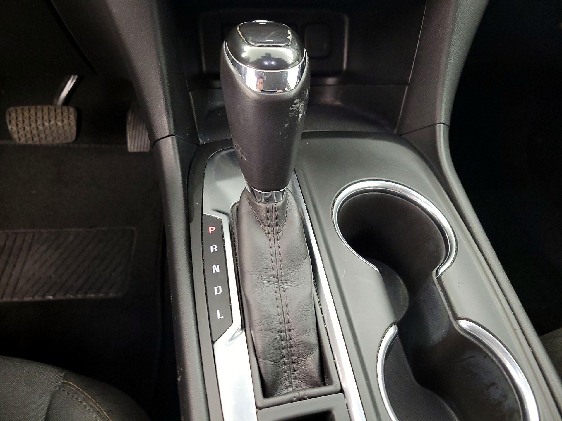 Thumbnail: 2019 Chevrolet Equinox - 18