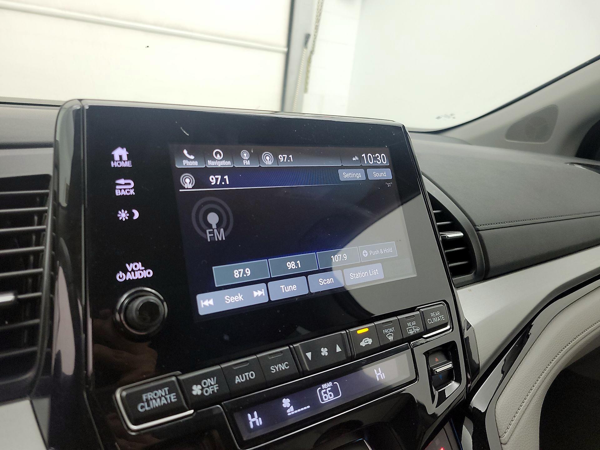 Thumbnail: 2023 Honda Odyssey - 16