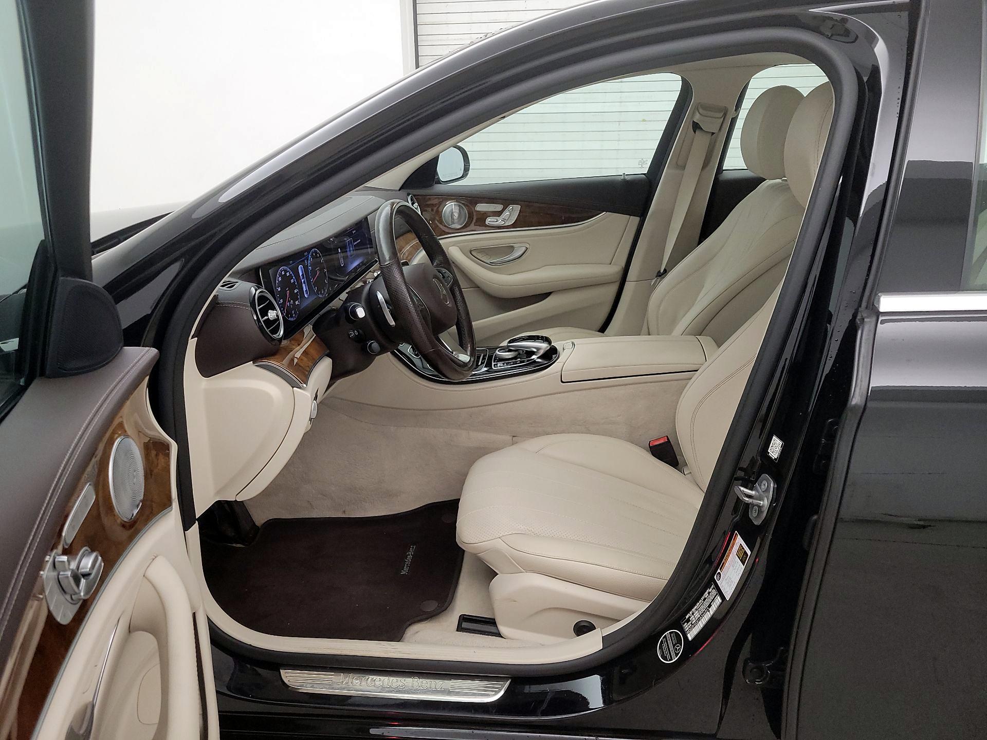 Thumbnail: 2018 Mercedes-Benz E-Class - 11