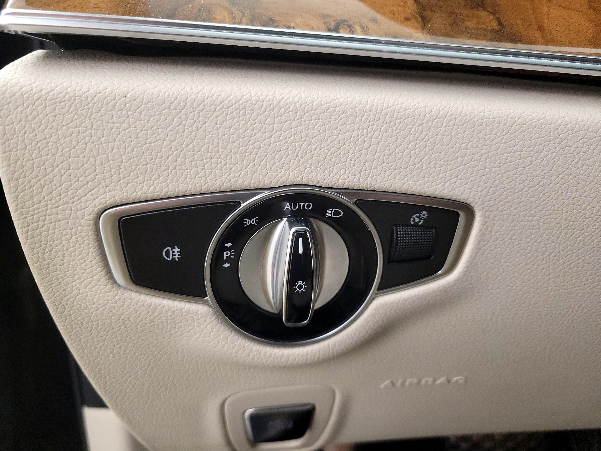 Thumbnail: 2018 Mercedes-Benz E-Class - 13