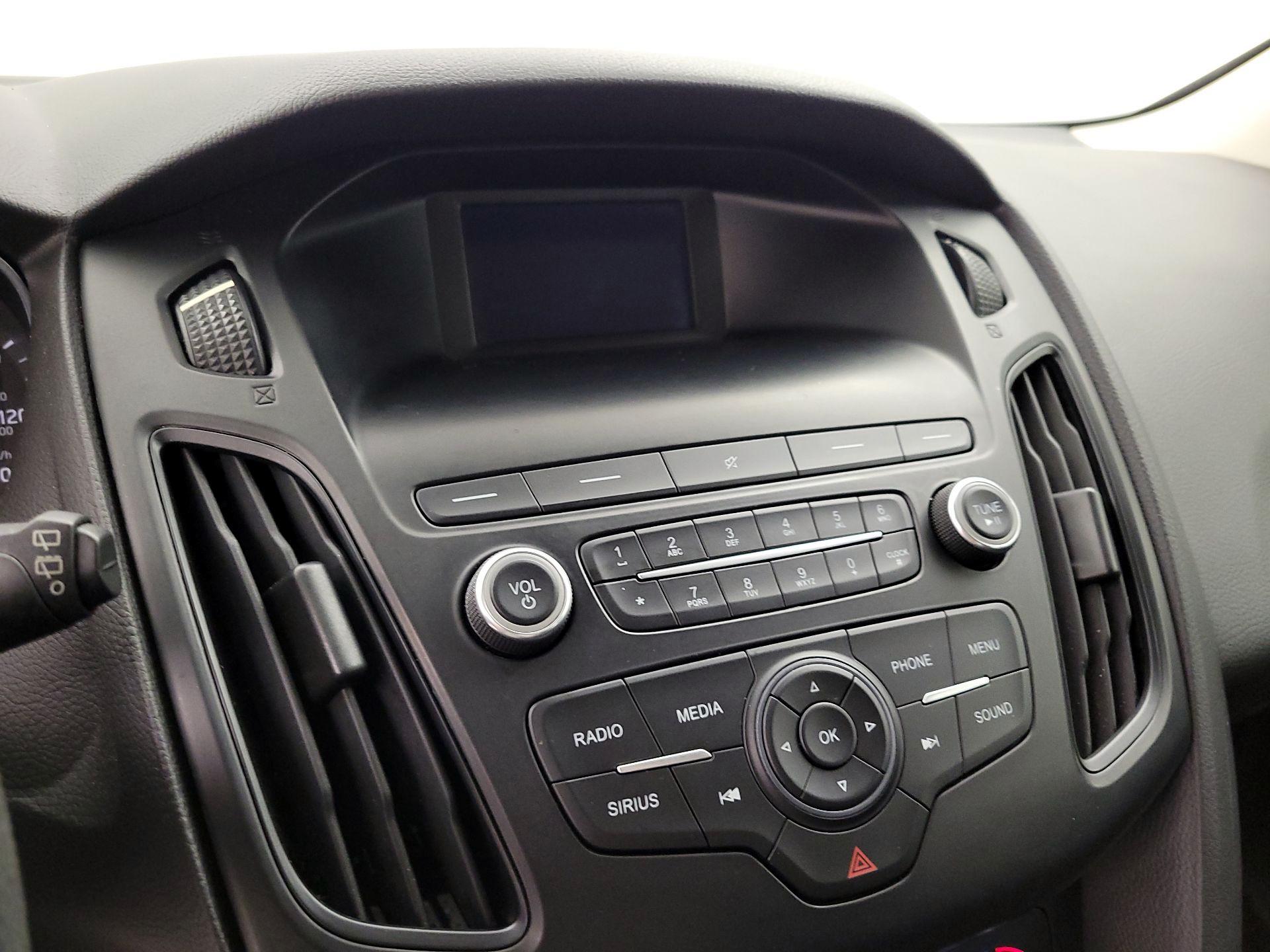 Thumbnail: 2018 Ford Focus - 15