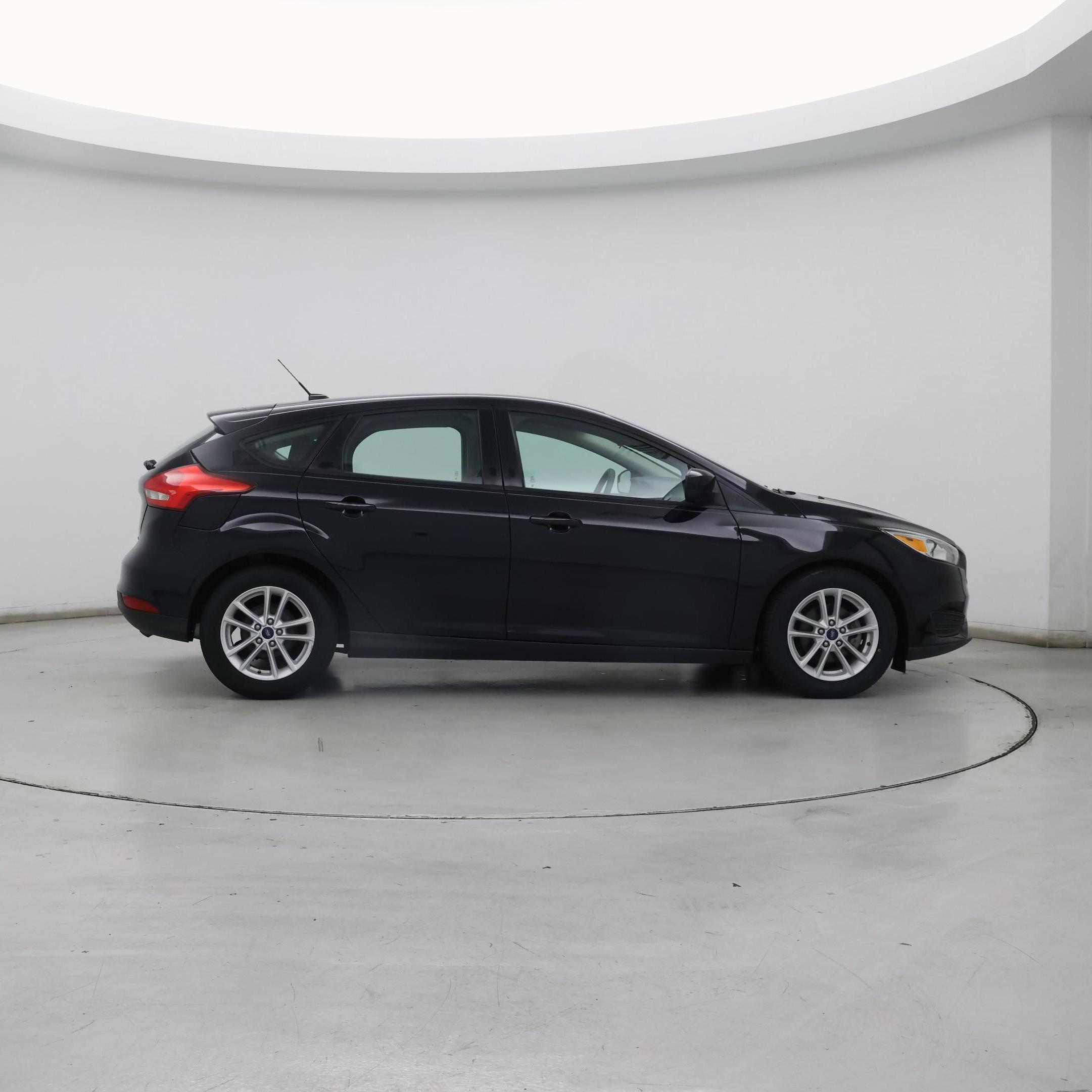 Thumbnail: 2018 Ford Focus - 7