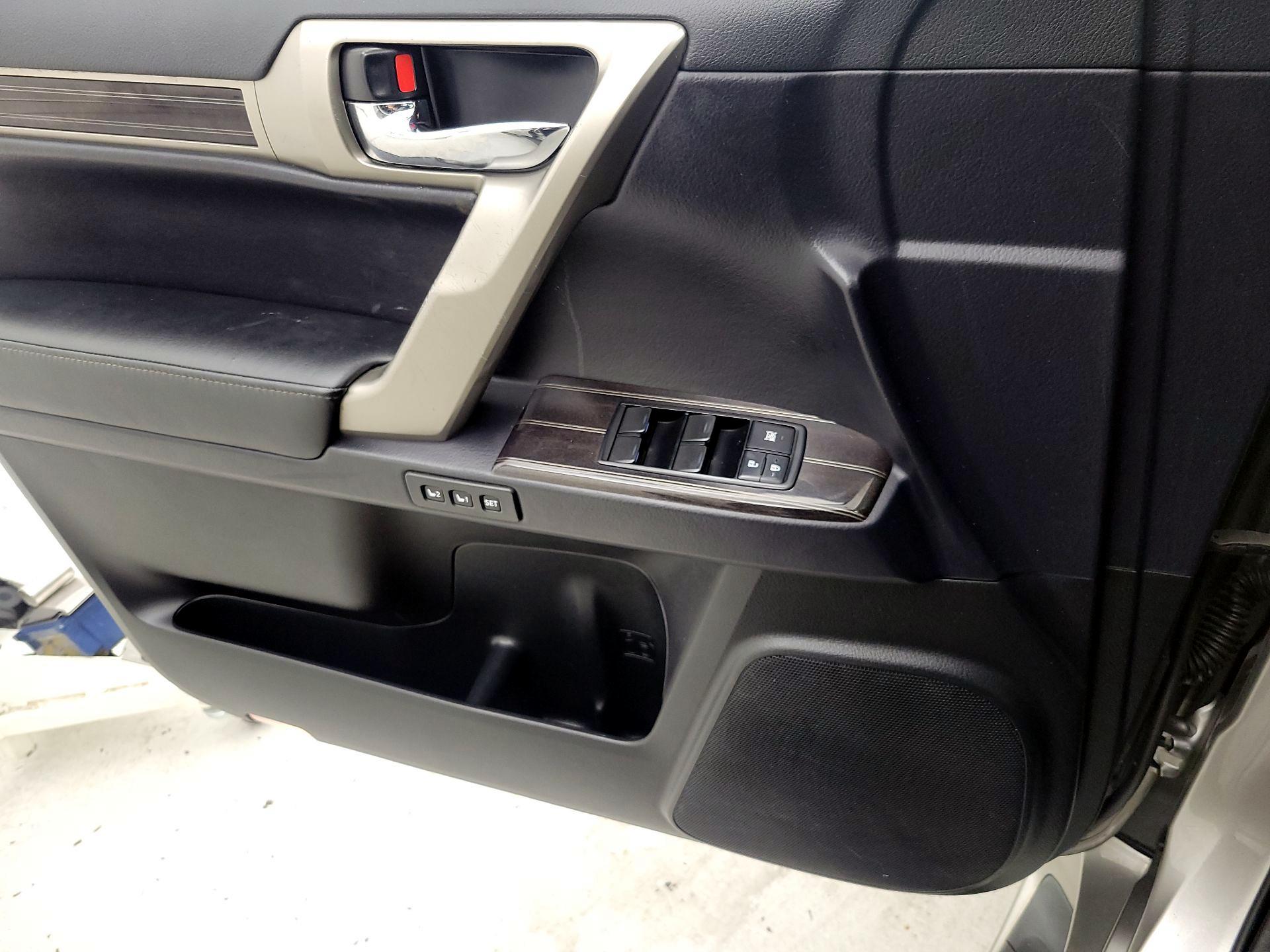 Thumbnail: 2021 Lexus GX - 12