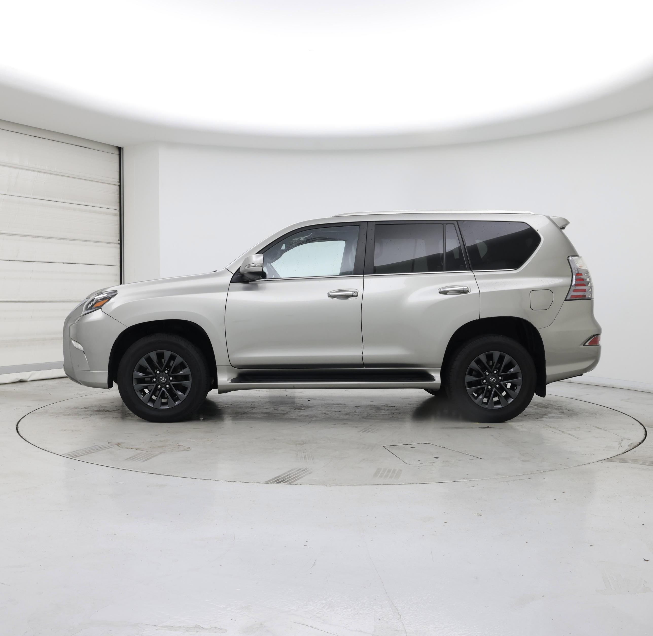 Thumbnail: 2021 Lexus GX - 3