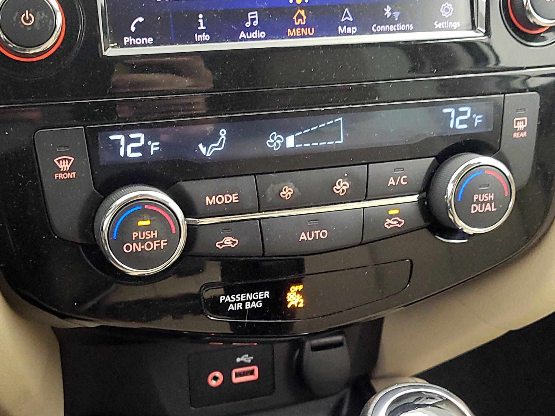 Thumbnail: 2019 Nissan Rogue - 16