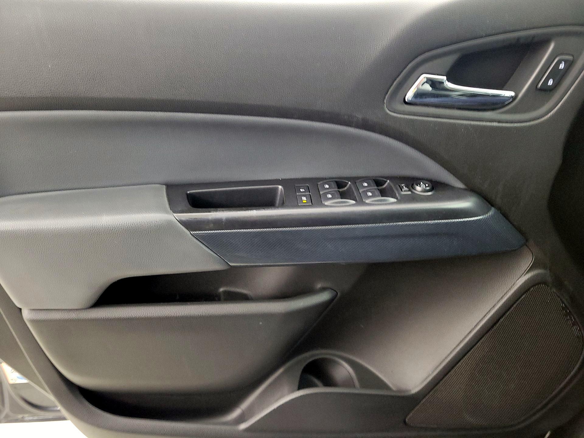 Thumbnail: 2016 Chevrolet Colorado - 12