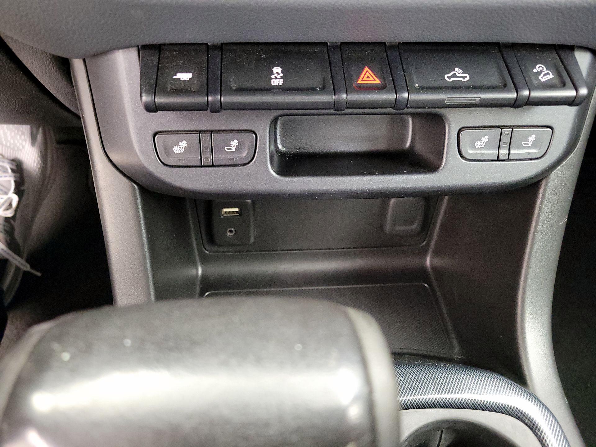 Thumbnail: 2016 Chevrolet Colorado - 19