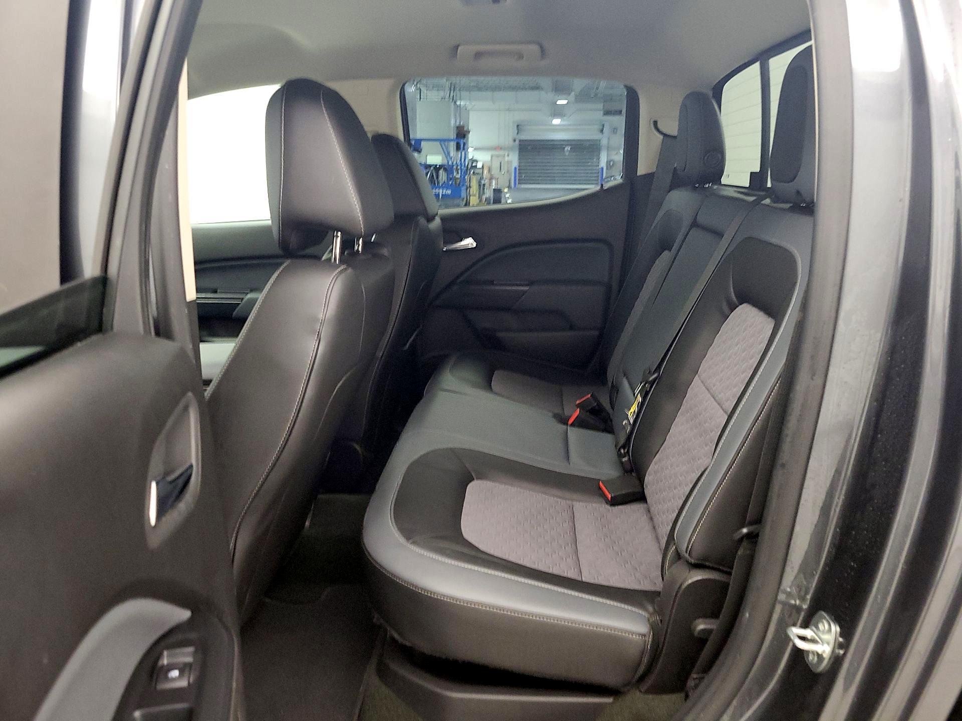 Thumbnail: 2016 Chevrolet Colorado - 20