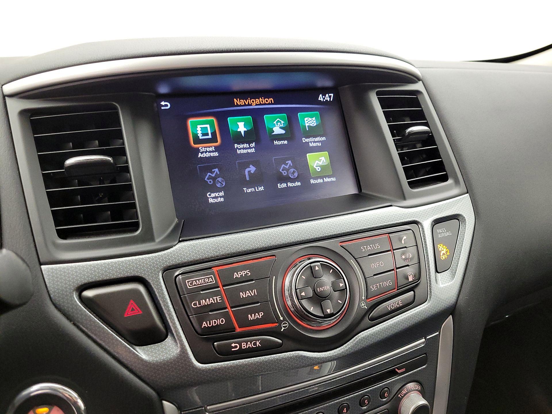 Thumbnail: 2019 Nissan Pathfinder - 14