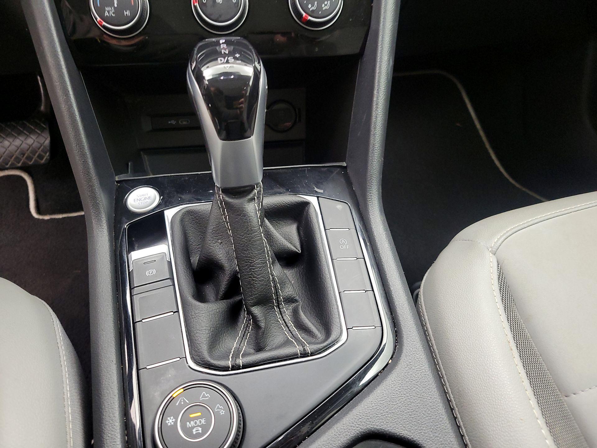 Thumbnail: 2023 Volkswagen Taos - 17