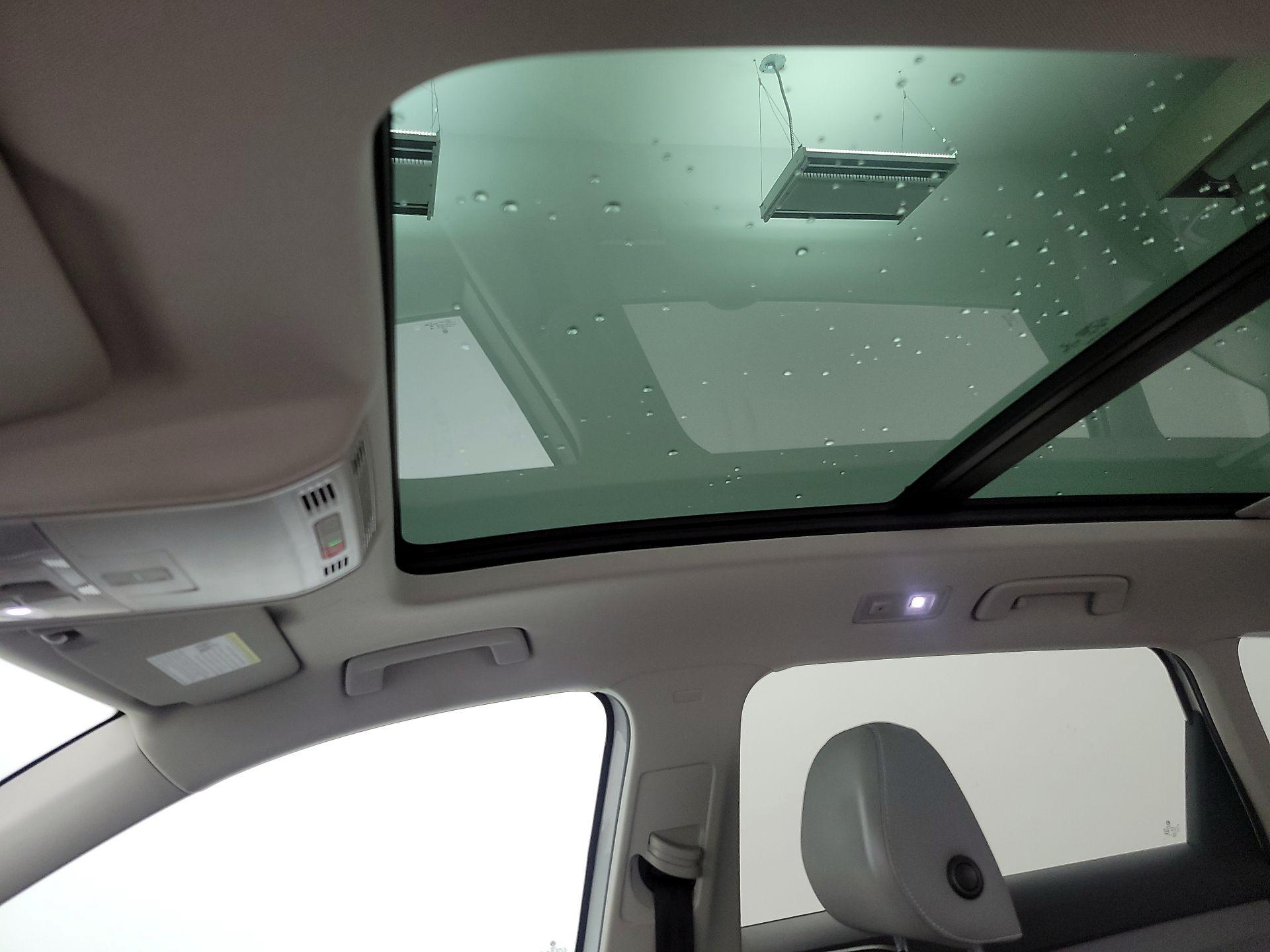 Thumbnail: 2023 Volkswagen Taos - 19