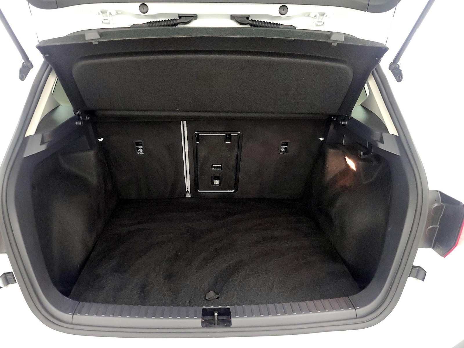 2023 Volkswagen Taos SE - Photo 22