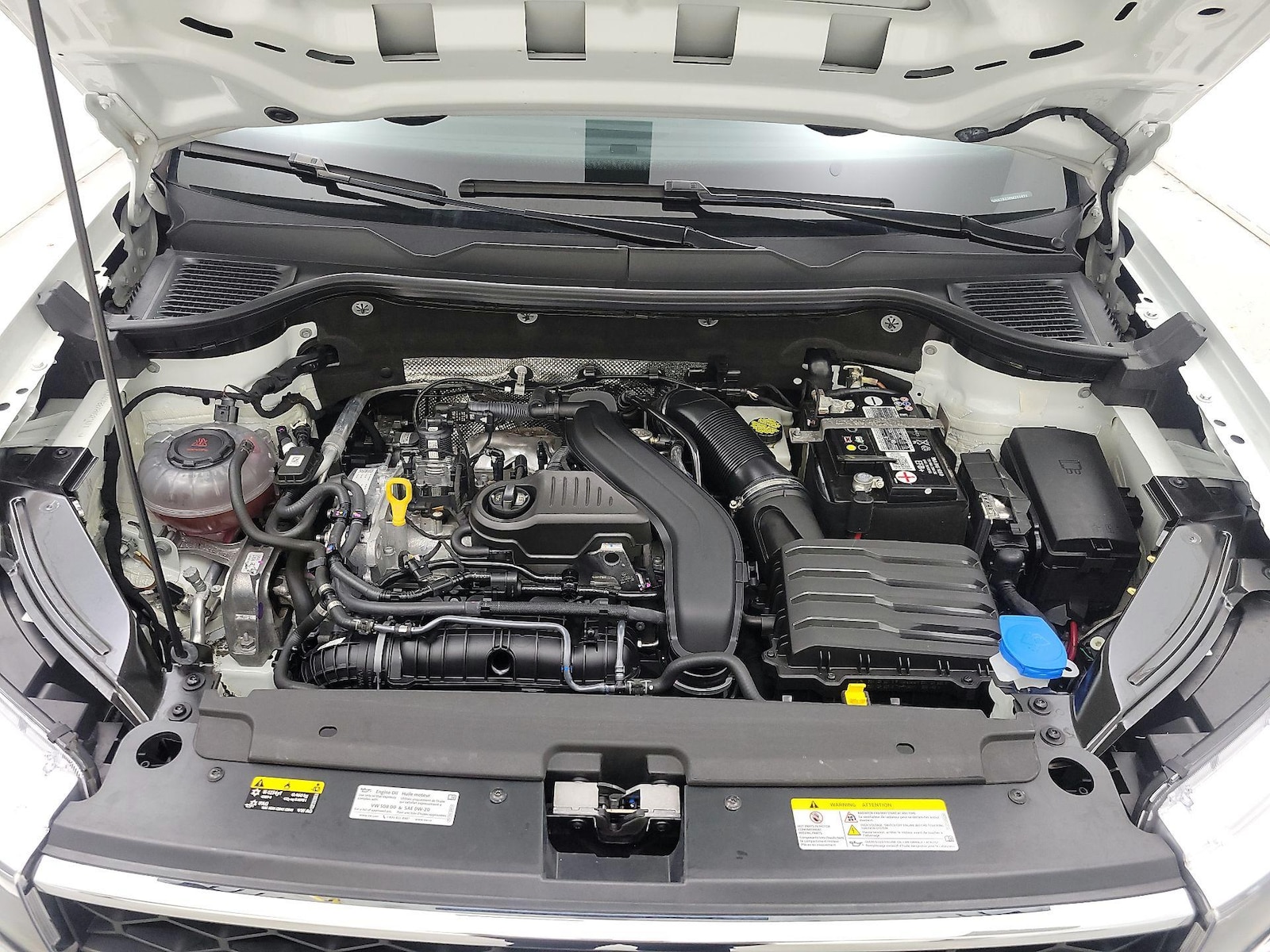2023 Volkswagen Taos SE - Photo 23