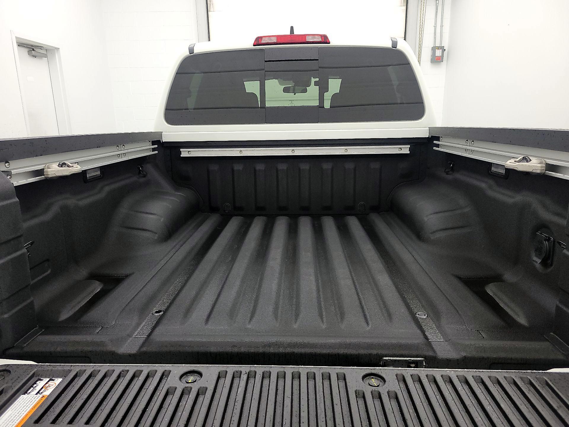 Thumbnail: 2025 Nissan Frontier - 20