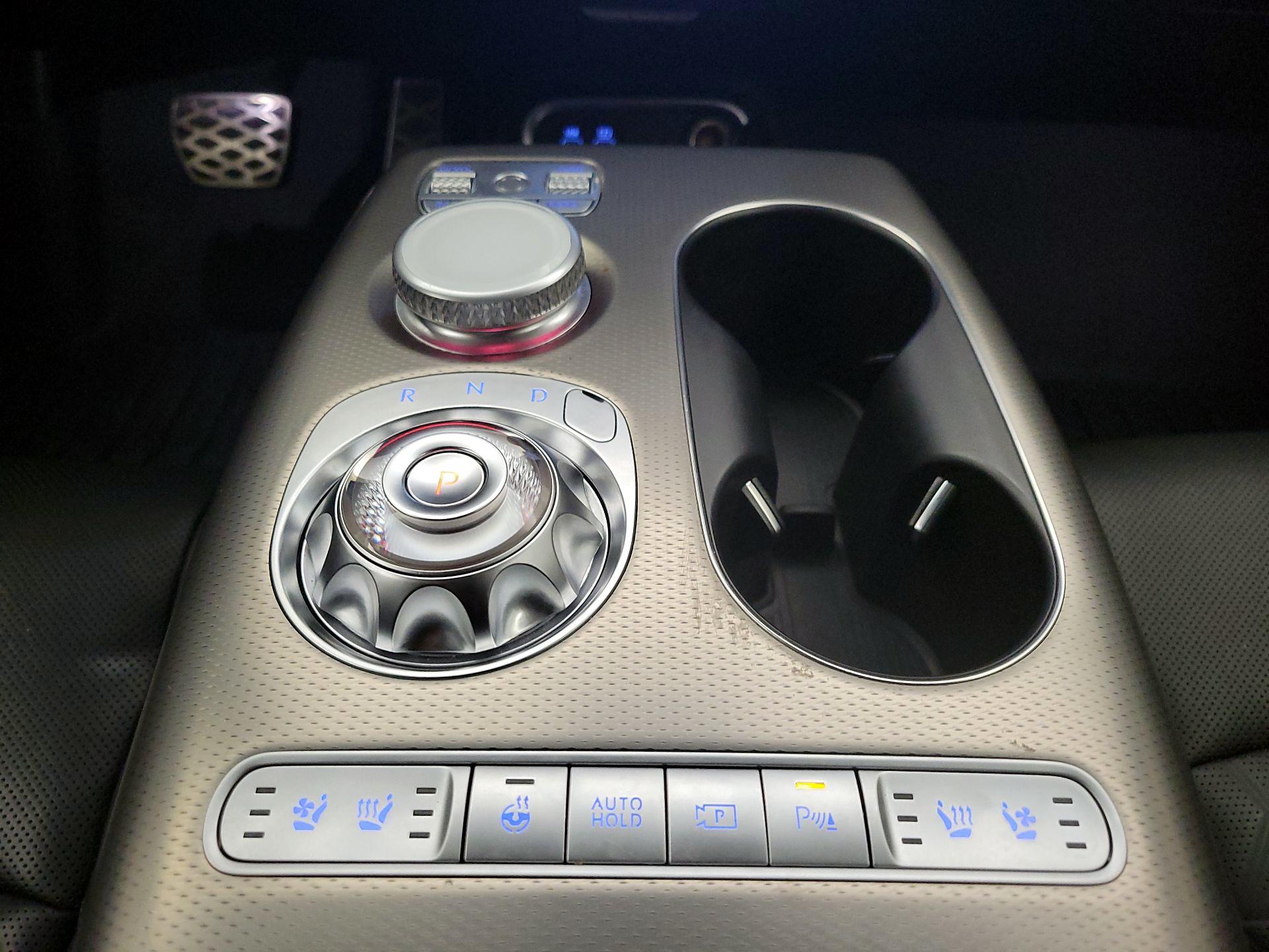 Thumbnail: 2023 Genesis GV60 - 18