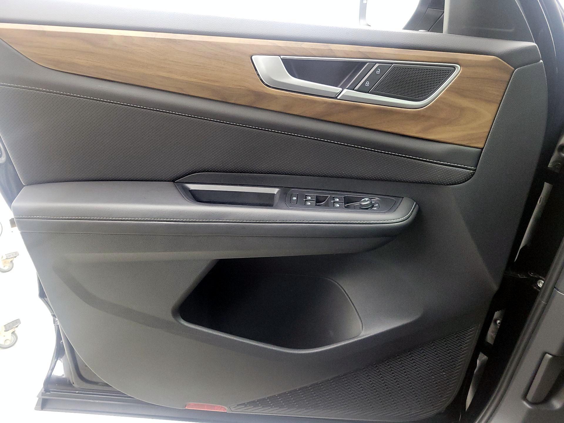 Thumbnail: 2025 Volkswagen Atlas - 12