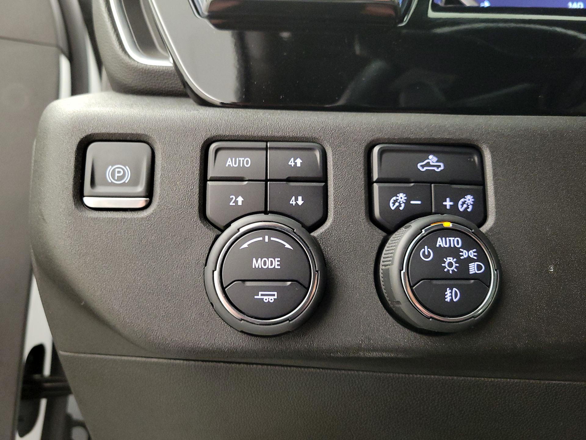 Thumbnail: 2024 Chevrolet Silverado 1500 - 13