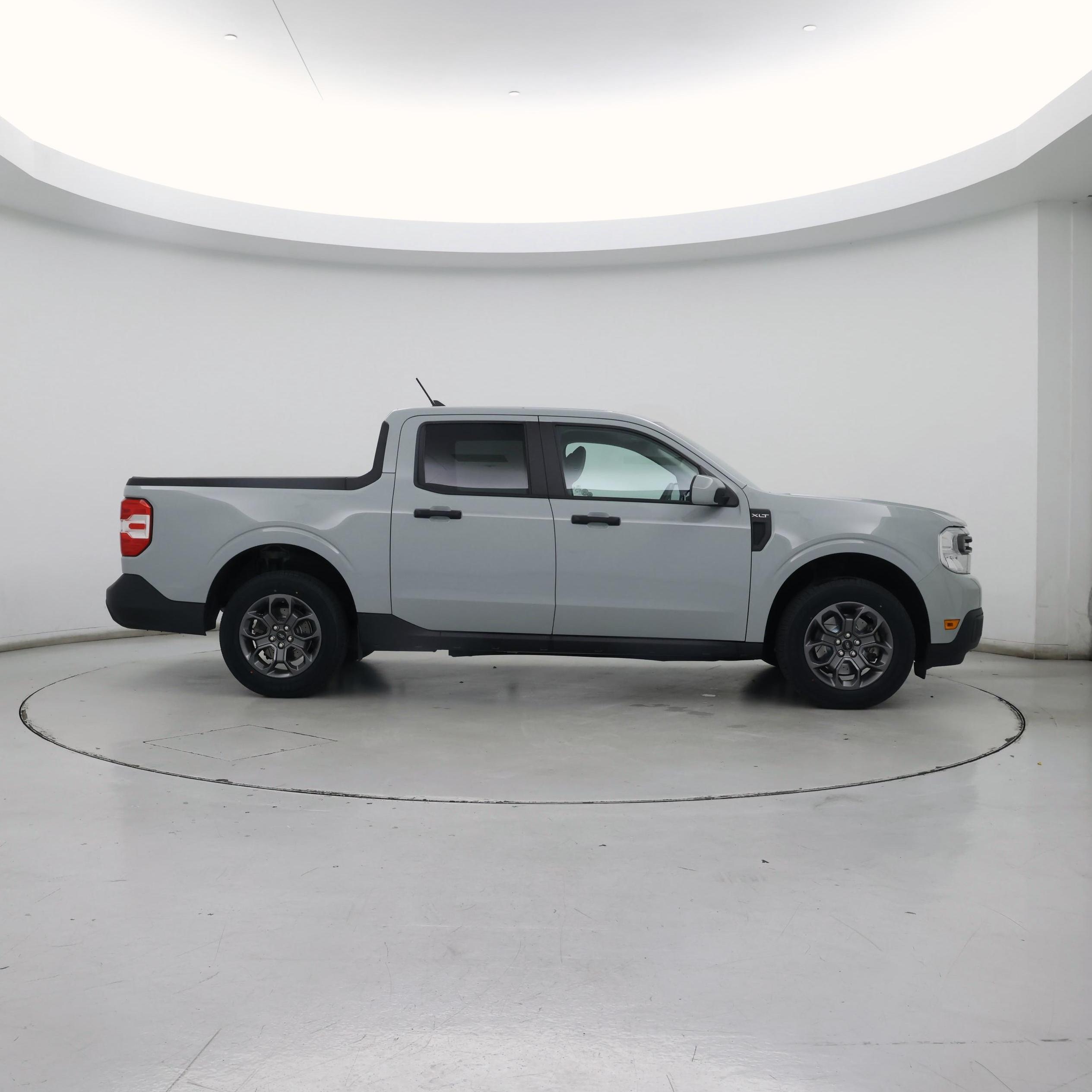 Thumbnail: 2022 Ford Maverick - 7