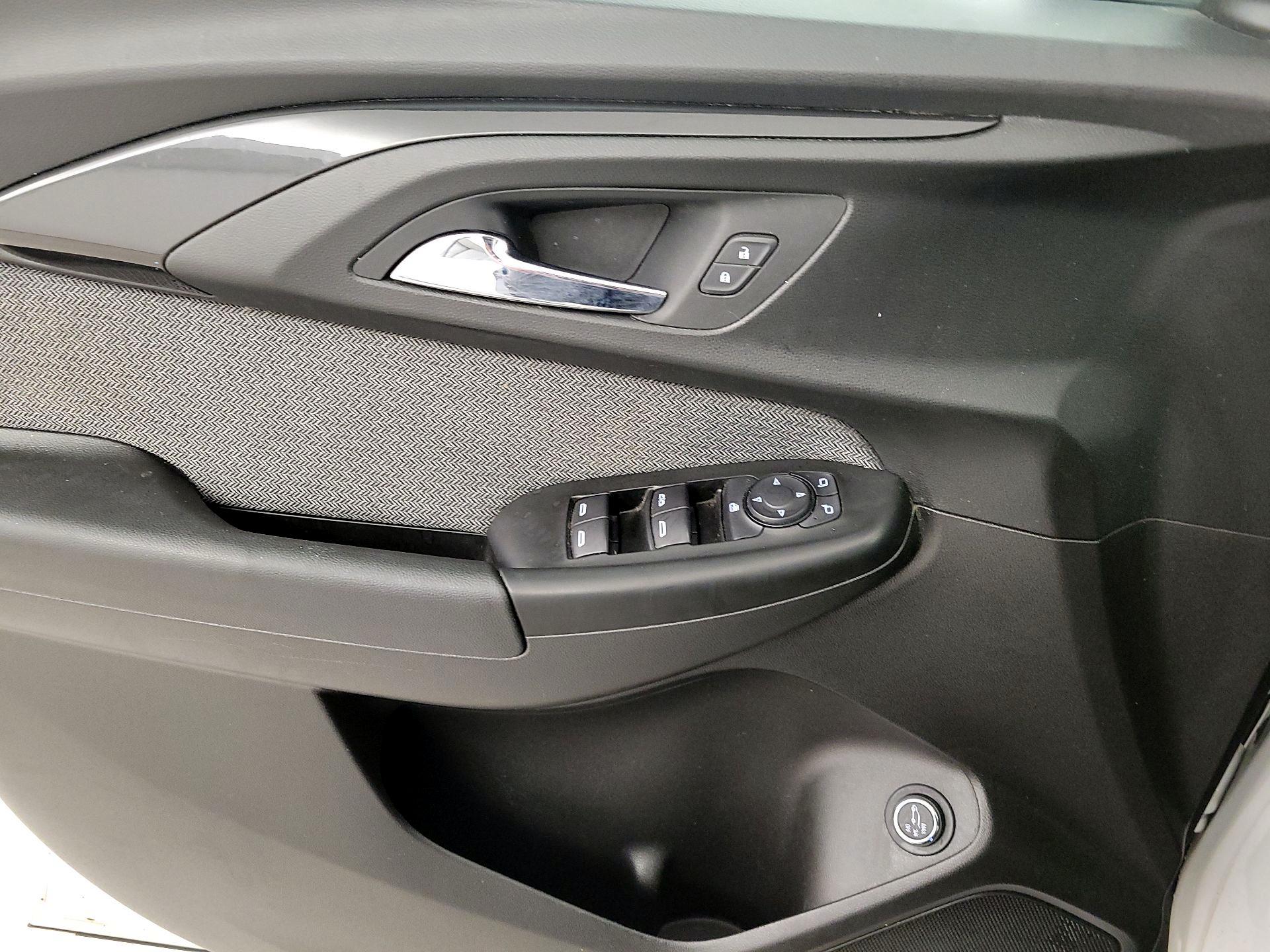 Thumbnail: 2021 Chevrolet TrailBlazer - 12