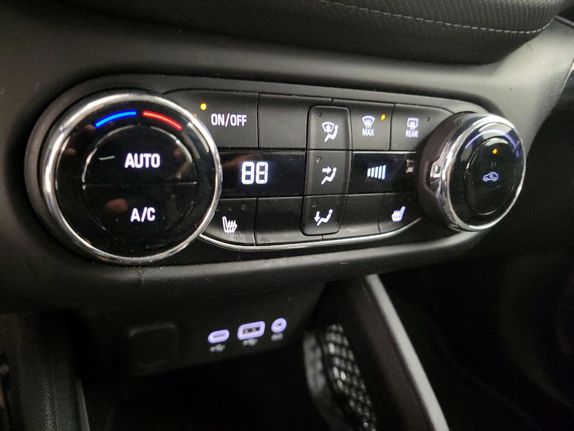 Thumbnail: 2021 Chevrolet TrailBlazer - 16