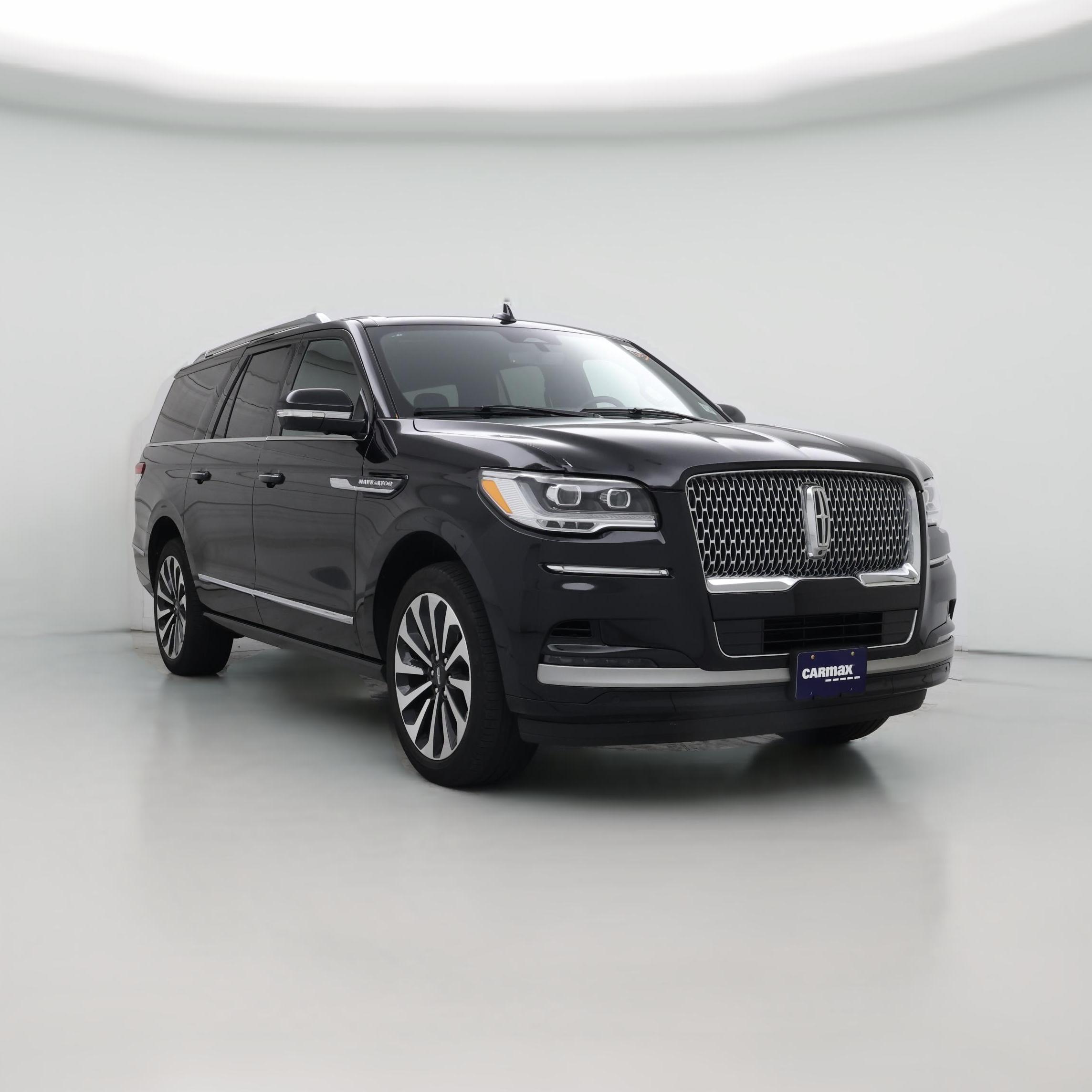 Thumbnail: 2023 Lincoln Navigator L - 1