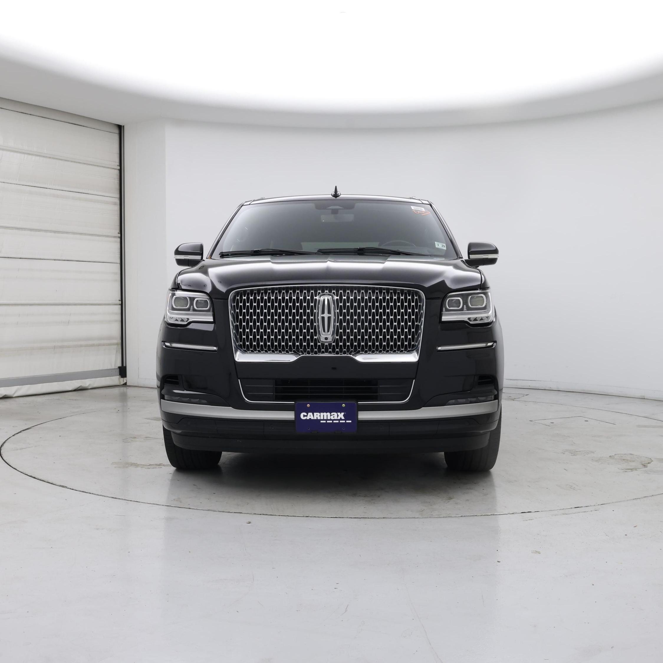 Thumbnail: 2023 Lincoln Navigator L - 5