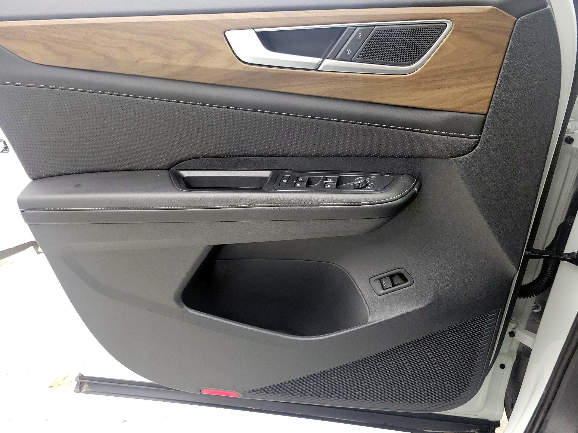 Thumbnail: 2024 Volkswagen Atlas - 12