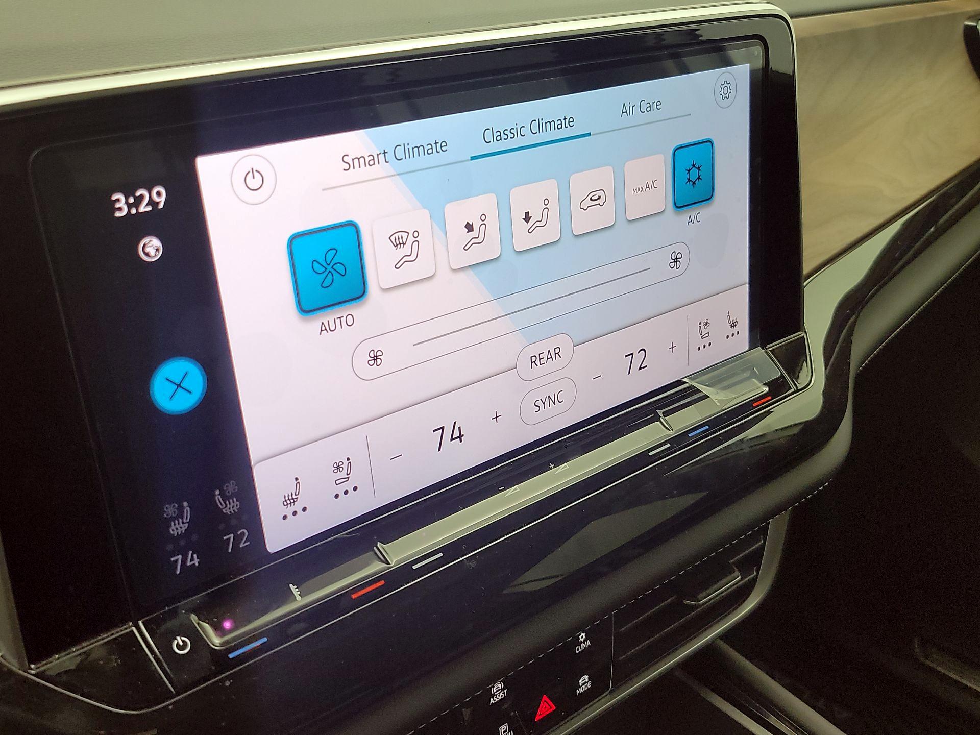 Thumbnail: 2024 Volkswagen Atlas - 16