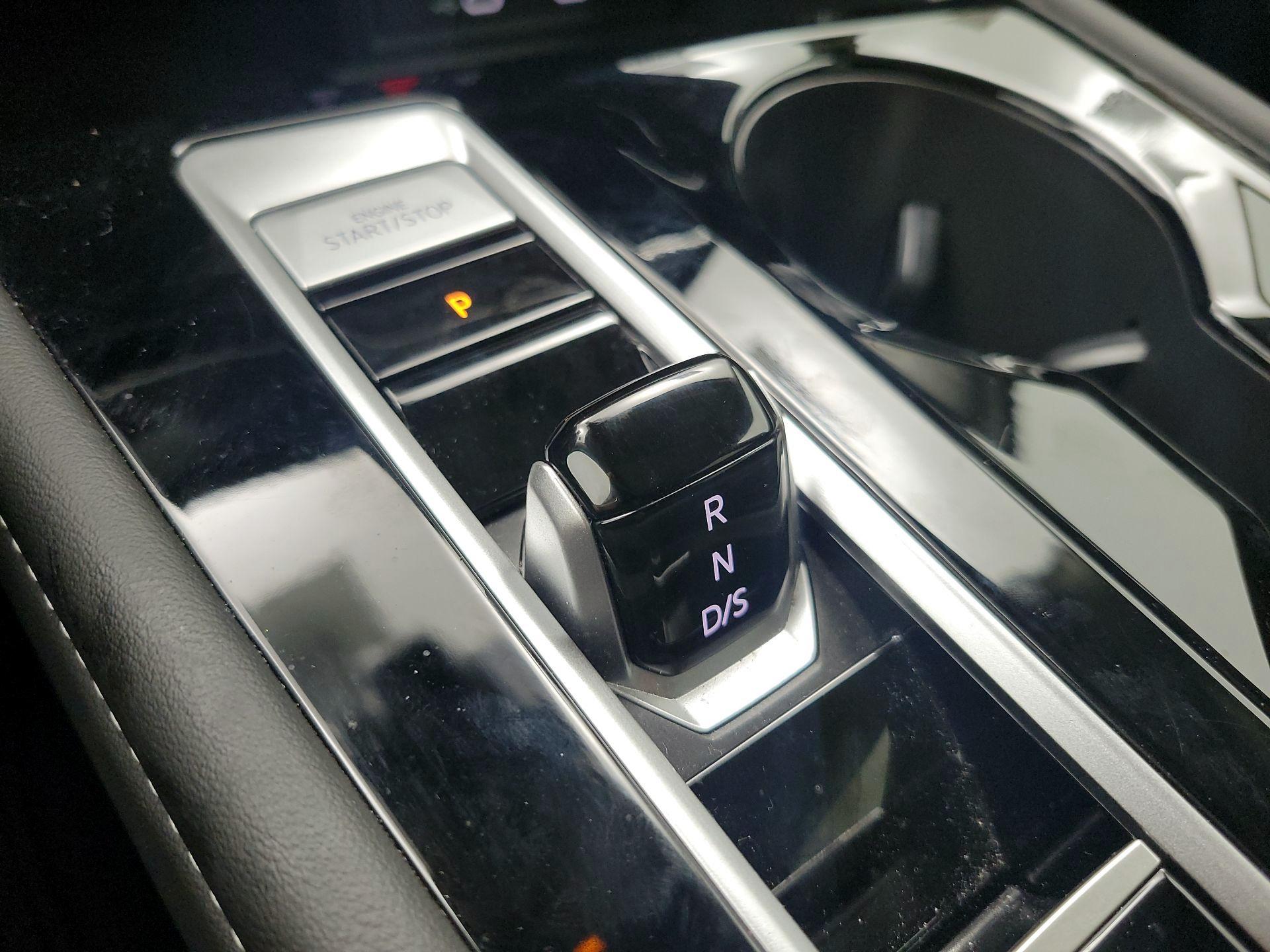 Thumbnail: 2024 Volkswagen Atlas - 17