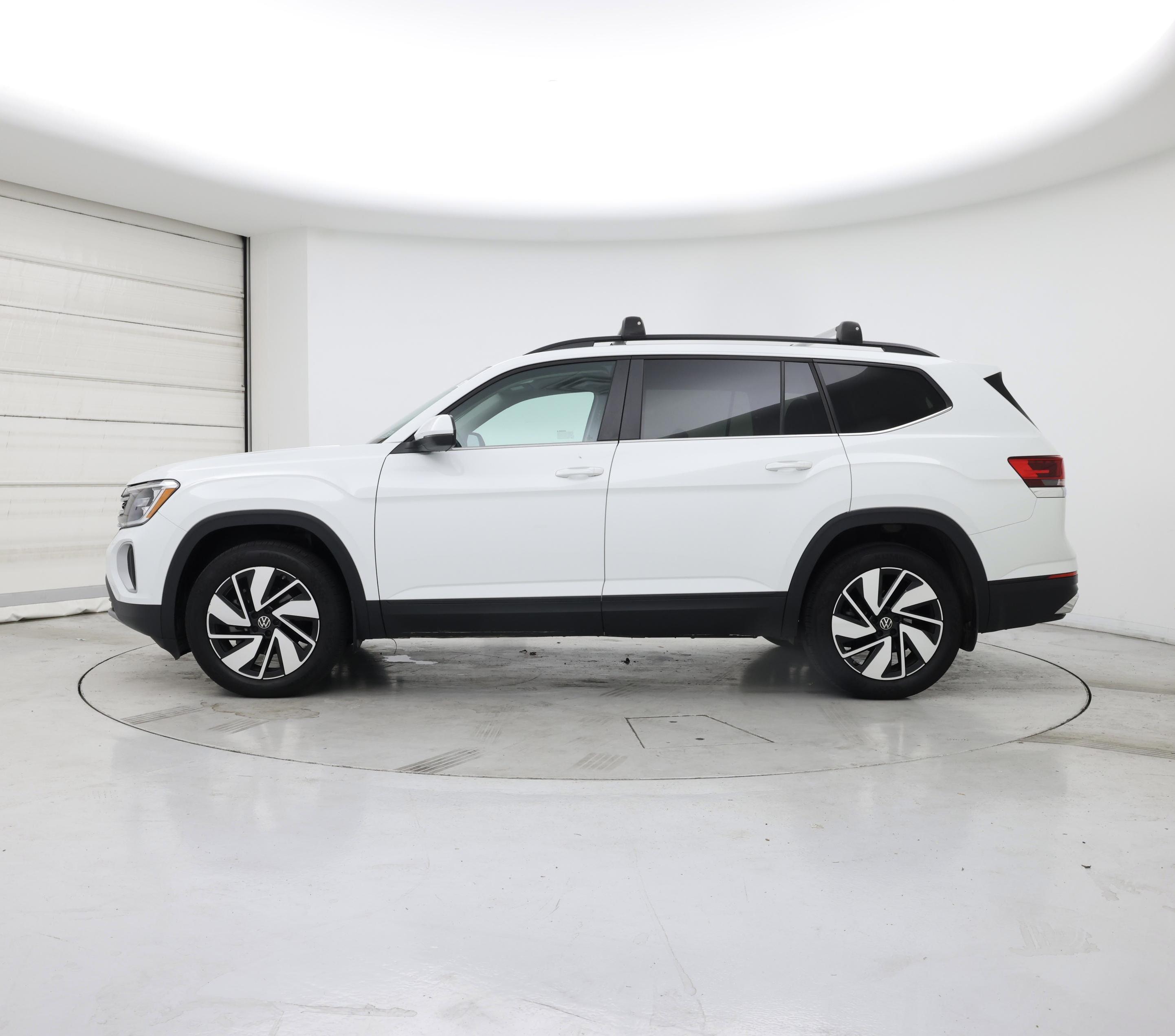 Thumbnail: 2024 Volkswagen Atlas - 3