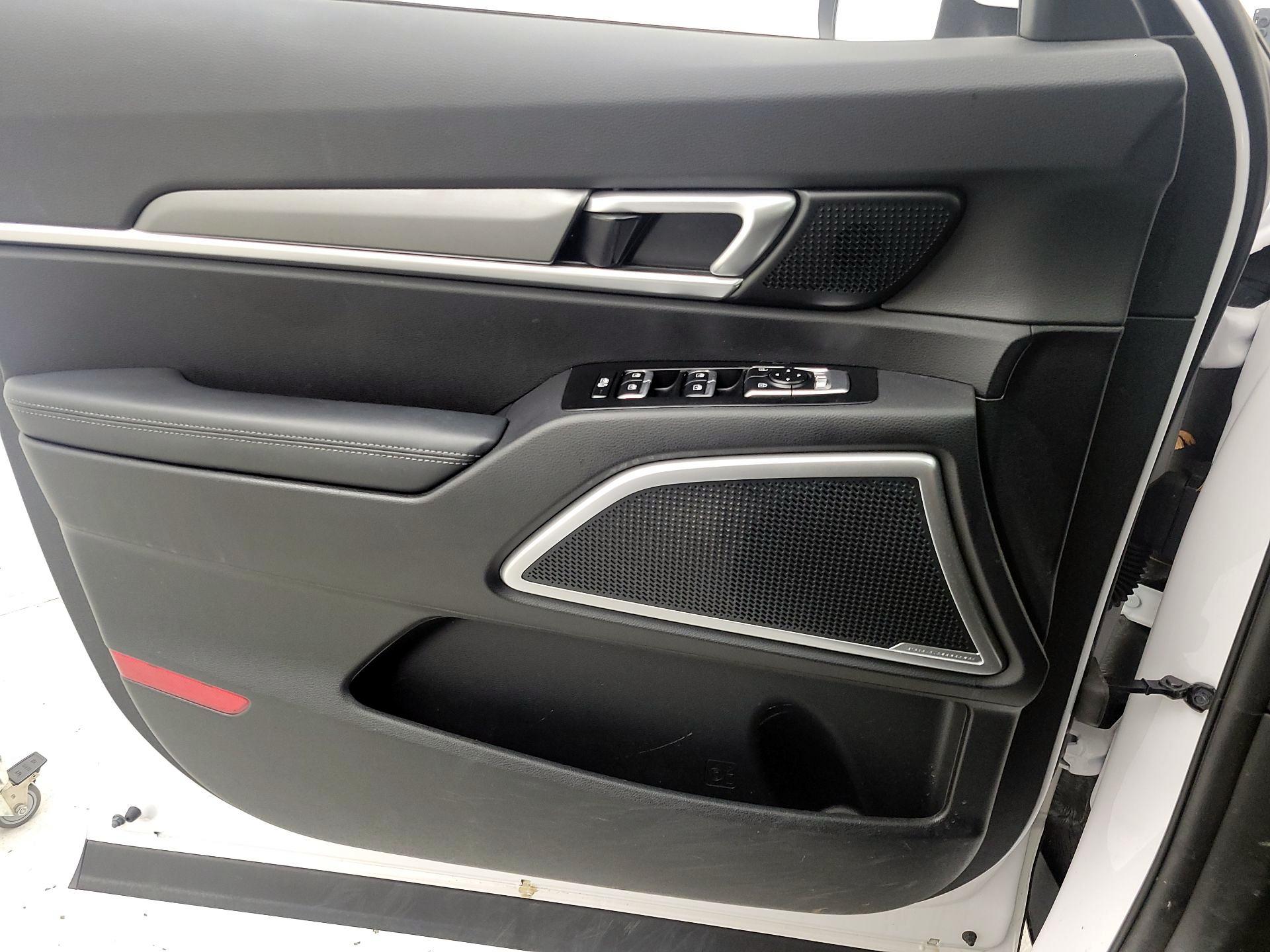 Thumbnail: 2022 Kia Telluride - 12