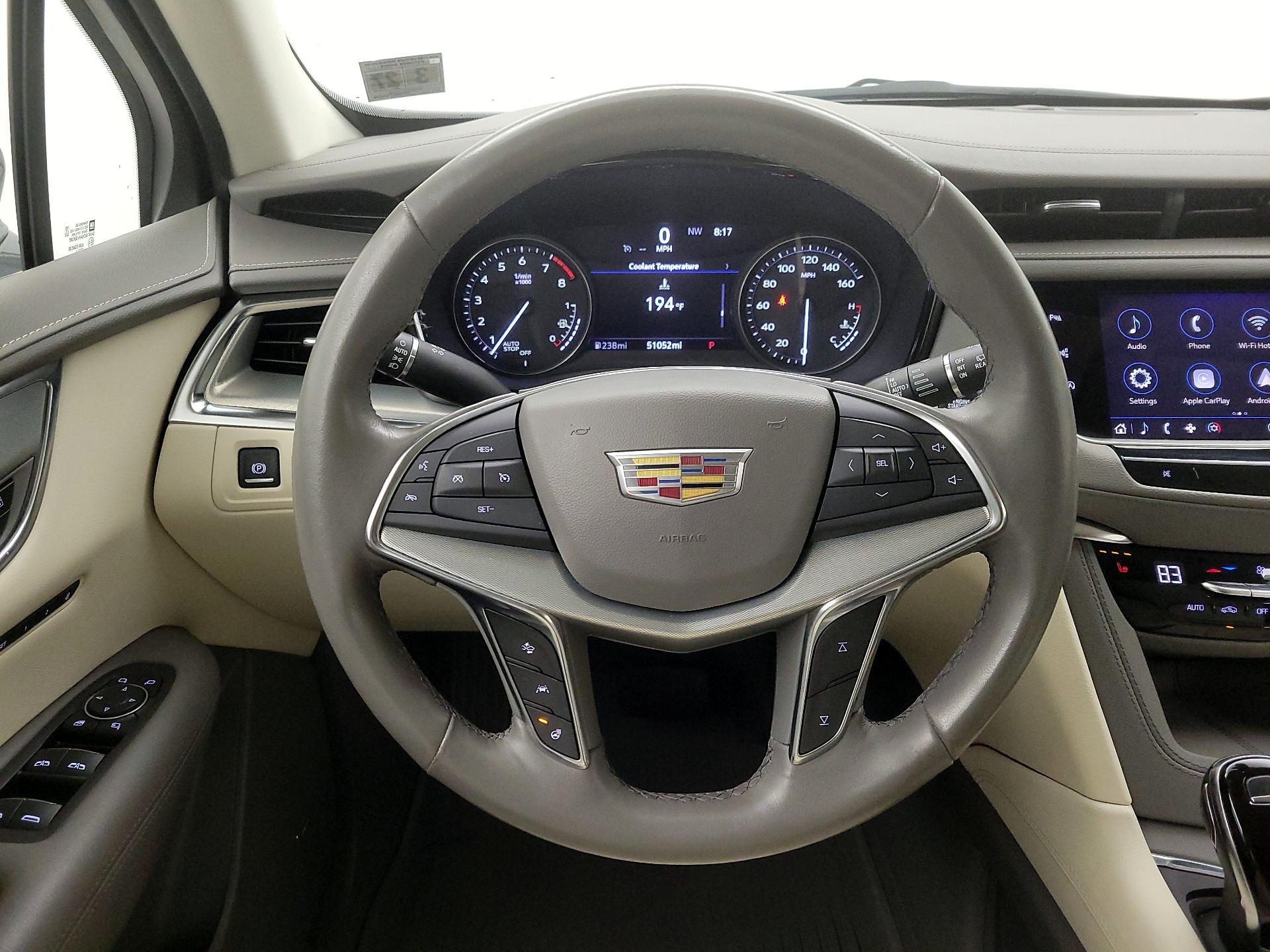 Thumbnail: 2022 Cadillac XT5 - 10