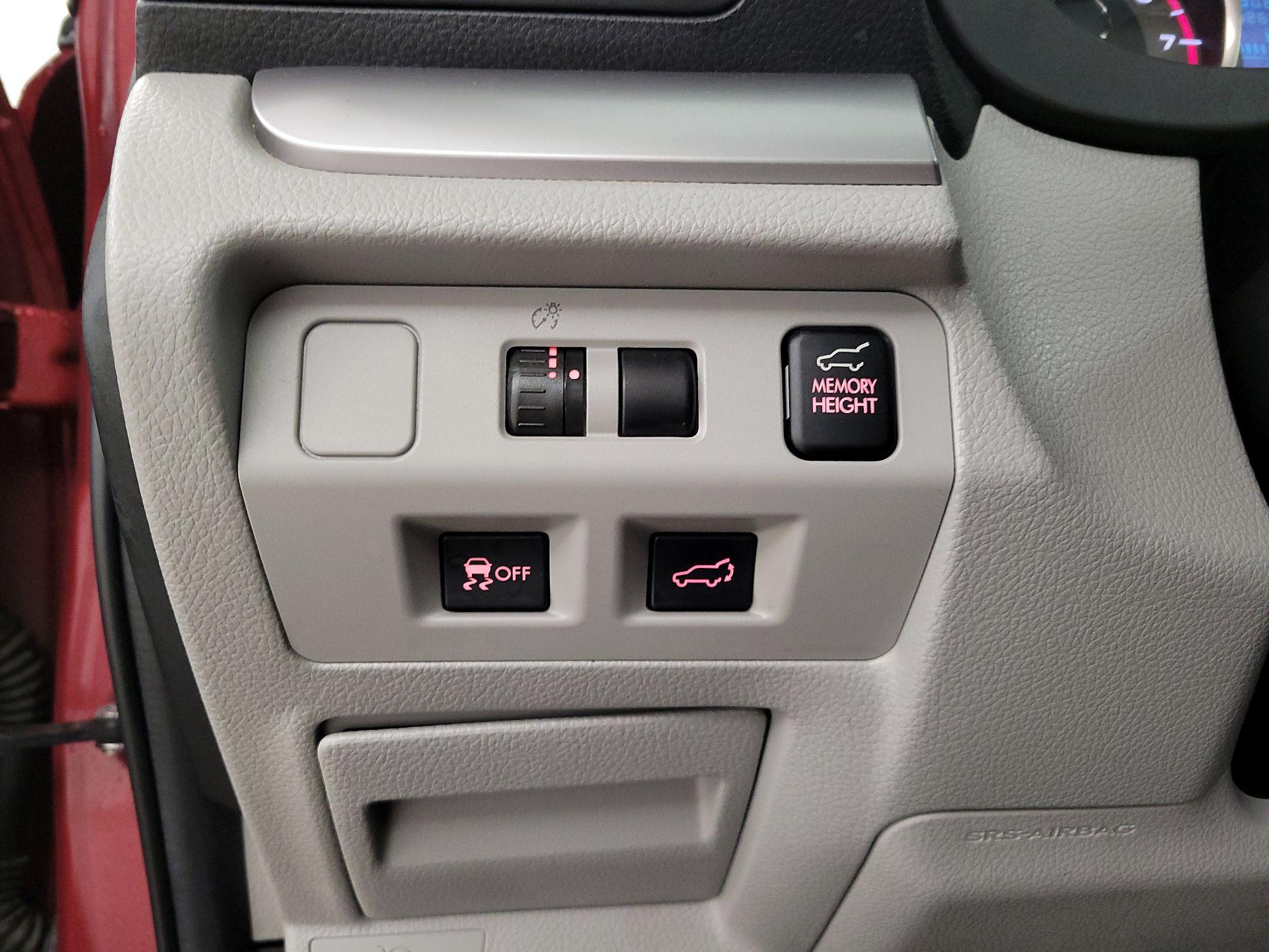 Thumbnail: 2015 Subaru Forester - 13